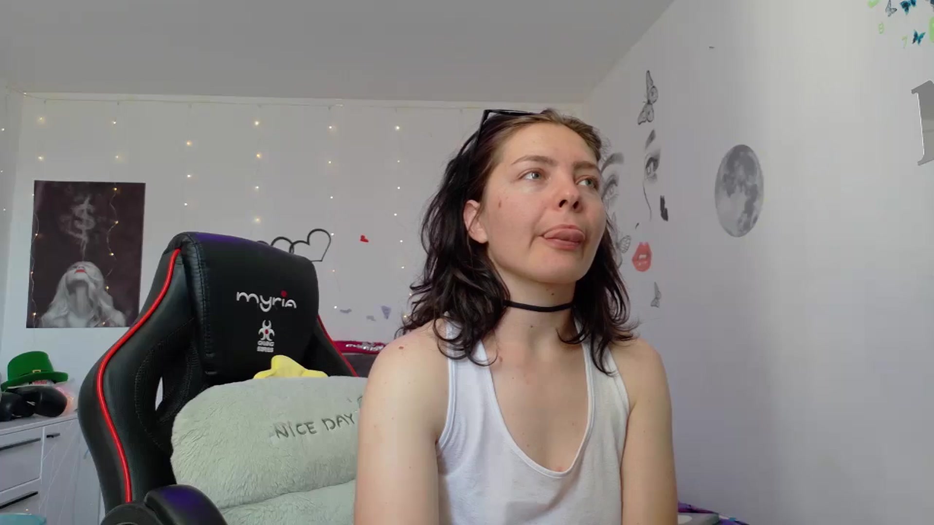 Gallery image thumbnail from YreneA's myfreecams stream on, 06/03/2025, 07:58 image 3 of 20
