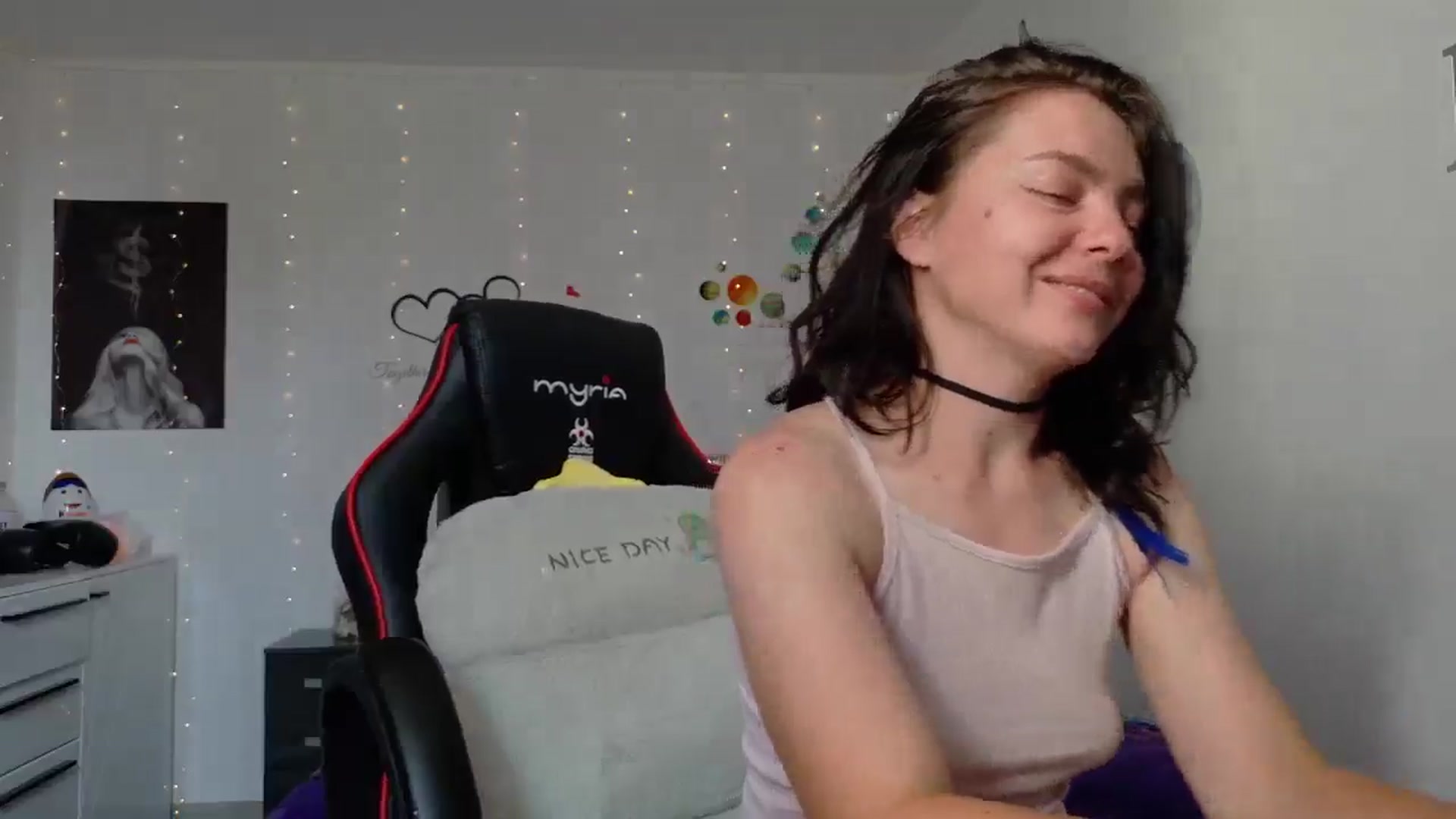 Gallery image thumbnail from YreneA's myfreecams stream on, 06/05/2025, 06:37 image 6 of 20