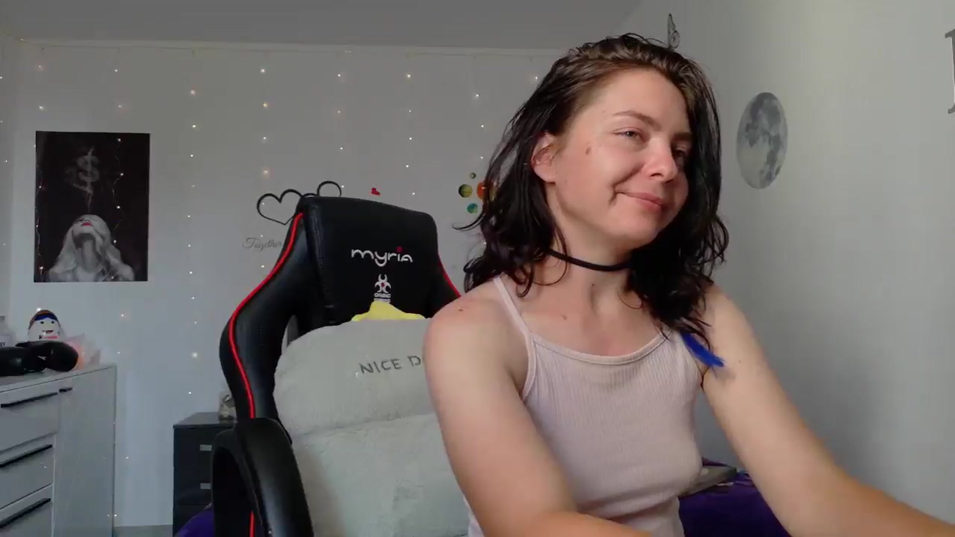 Gallery image thumbnail from YreneA's myfreecams stream on, 06/05/2025, 06:37 image 7 of 20