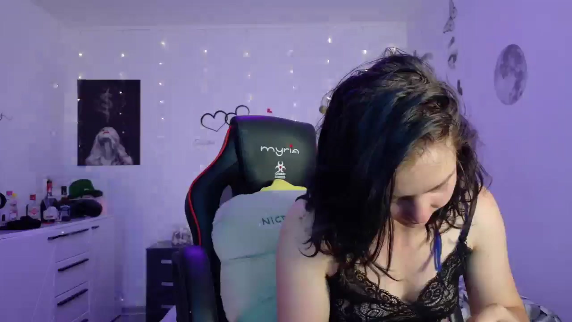 Gallery image thumbnail from YreneA's myfreecams stream on, 06/05/2025, 18:10 image 10 of 20
