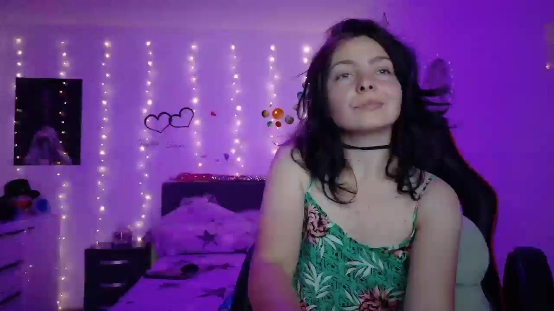 Gallery image thumbnail from YreneA's myfreecams stream on, 06/07/2025, 18:43 image 6 of 20
