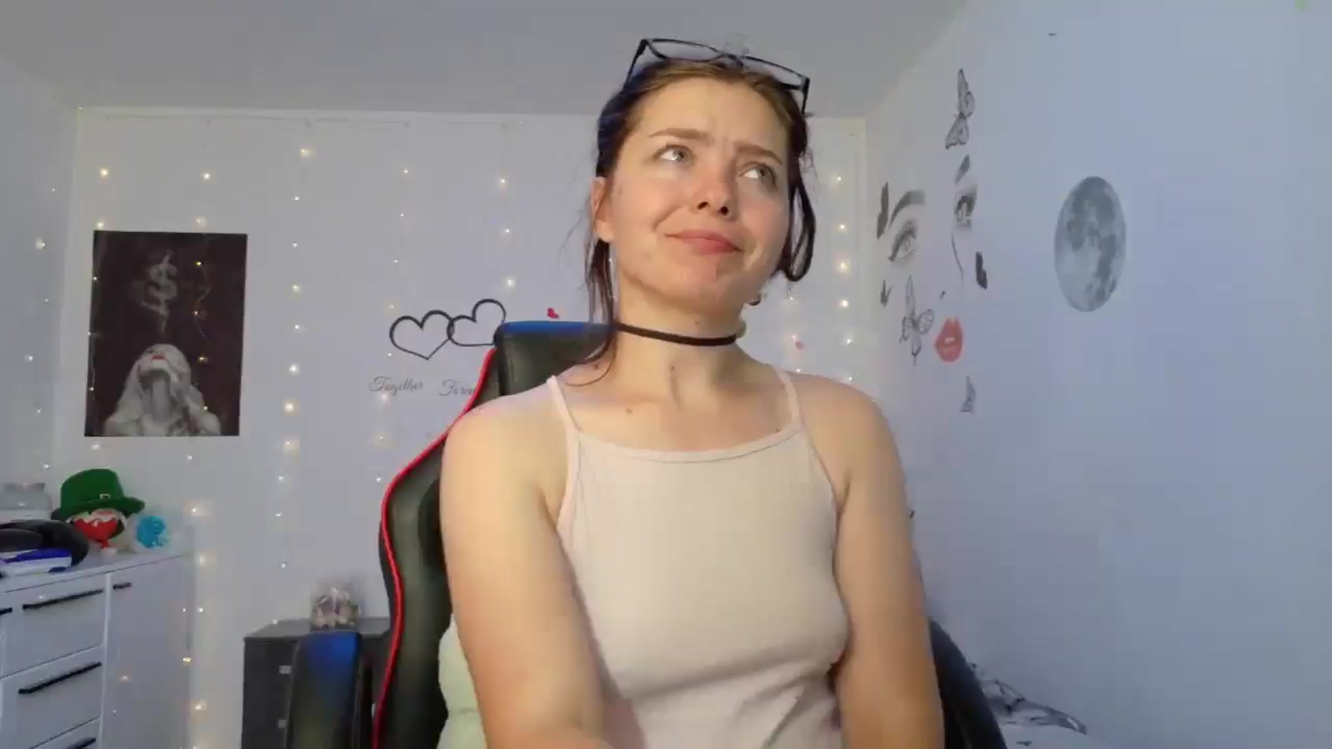 Gallery image thumbnail from YreneA's myfreecams stream on, 06/10/2025, 08:15 image 10 of 20
