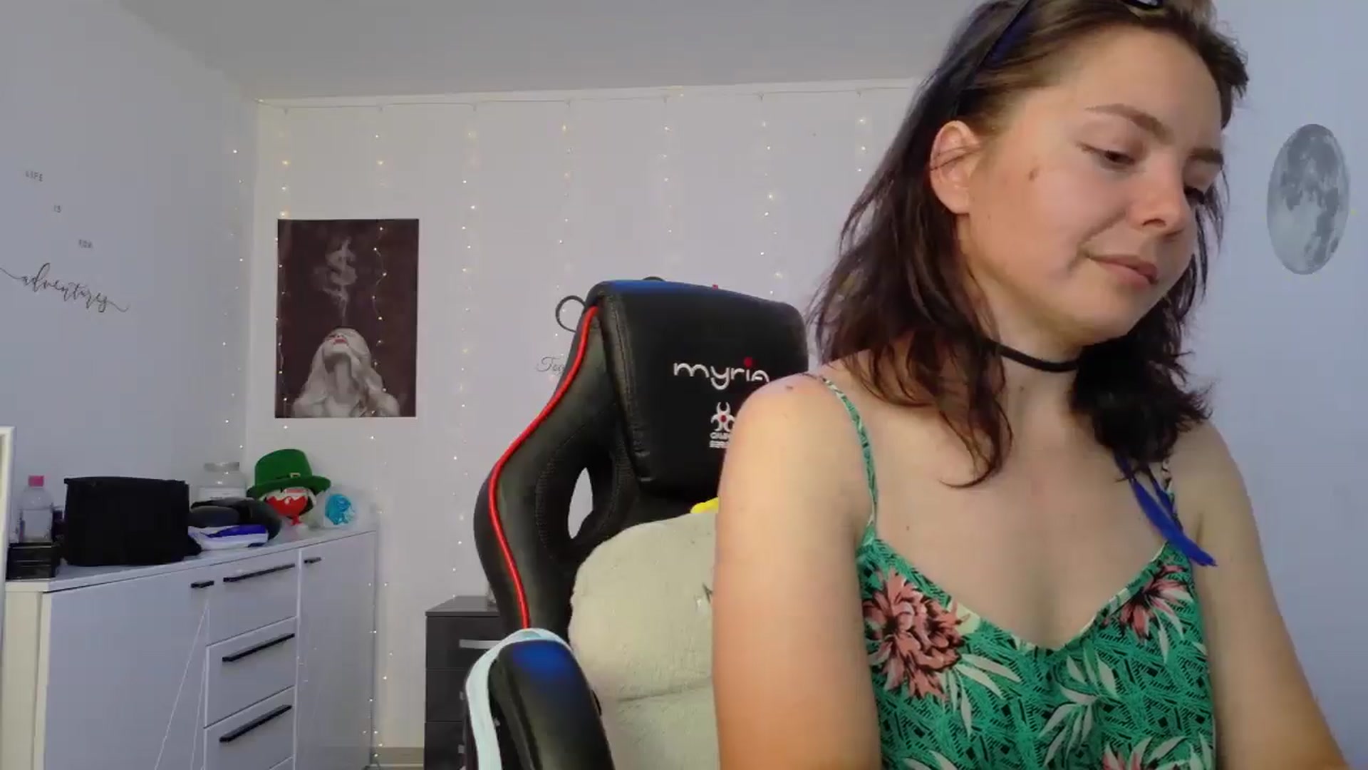 Gallery image thumbnail from YreneA's myfreecams stream on, 06/11/2025, 06:39 image 19 of 20
