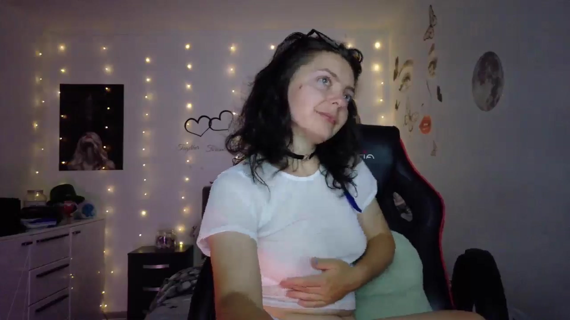 Gallery image thumbnail from YreneA's myfreecams stream on, 06/11/2025, 18:55 image 19 of 20