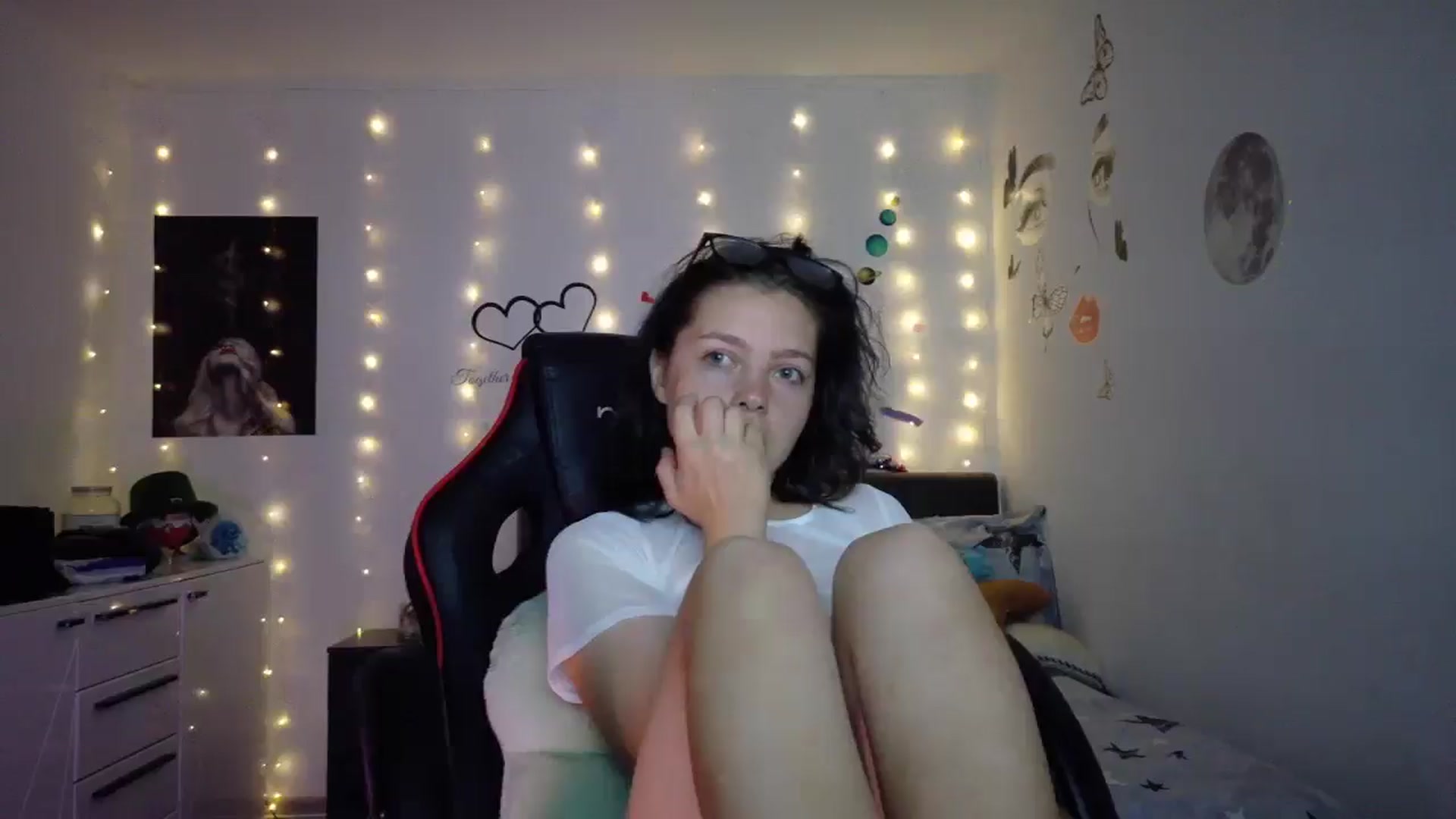 Gallery image thumbnail from YreneA's myfreecams stream on, 06/11/2025, 18:55 image 9 of 20