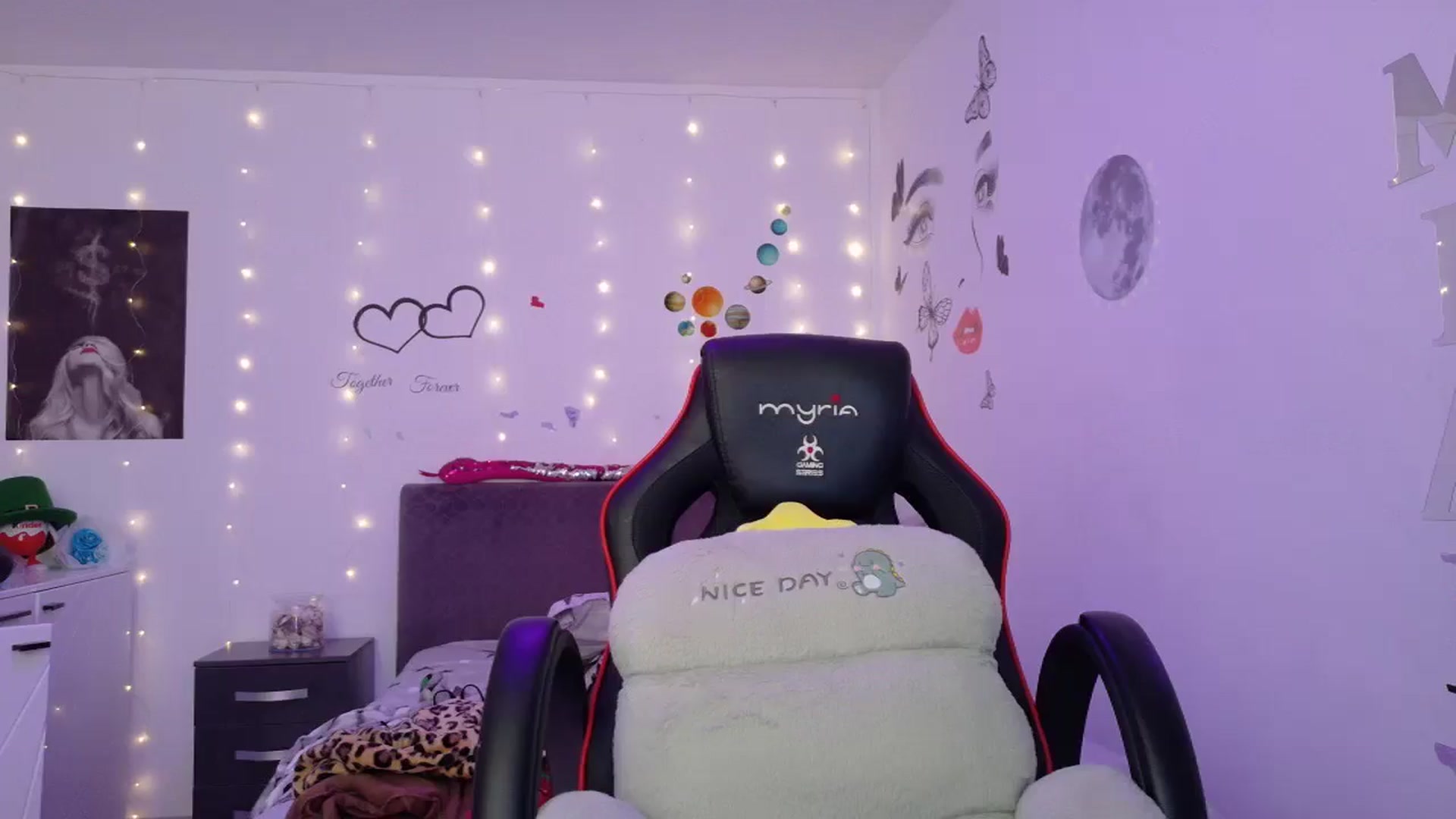 Gallery image thumbnail from YreneA's myfreecams stream on, 06/12/2025, 08:49 image 8 of 20
