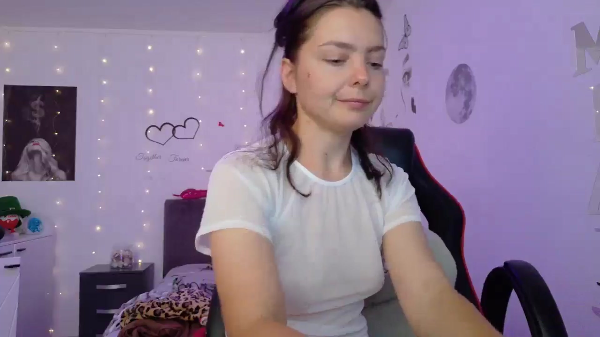 Gallery image thumbnail from YreneA's myfreecams stream on, 06/12/2025, 08:49 image 5 of 20