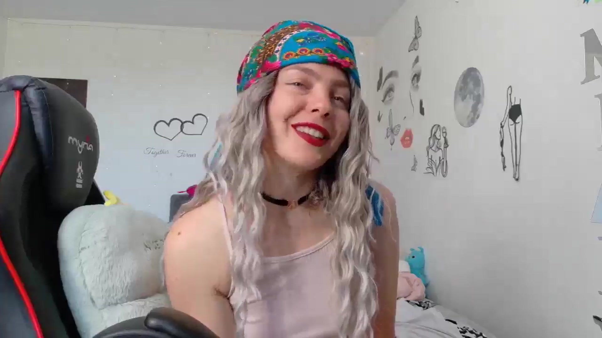 Gallery image thumbnail from YreneA's myfreecams stream on, 06/17/2025, 07:10 image 18 of 20