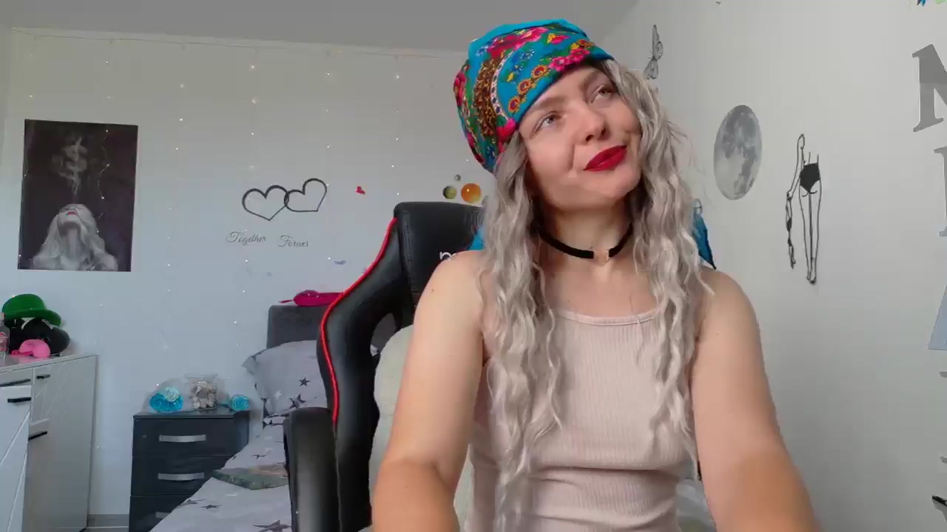 Gallery image thumbnail from YreneA's myfreecams stream on, 06/17/2025, 07:10 image 7 of 20