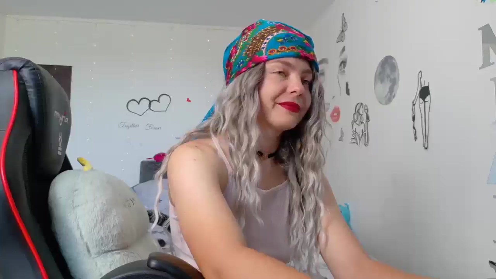 Gallery image thumbnail from YreneA's myfreecams stream on, 06/17/2025, 07:10 image 17 of 20