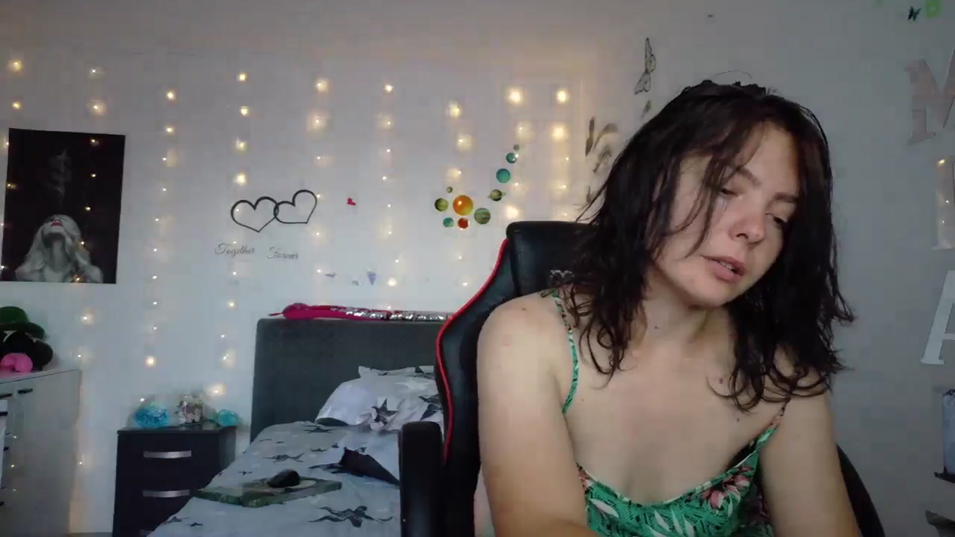 Gallery image thumbnail from YreneA's myfreecams stream on, 06/17/2025, 18:27 image 3 of 20