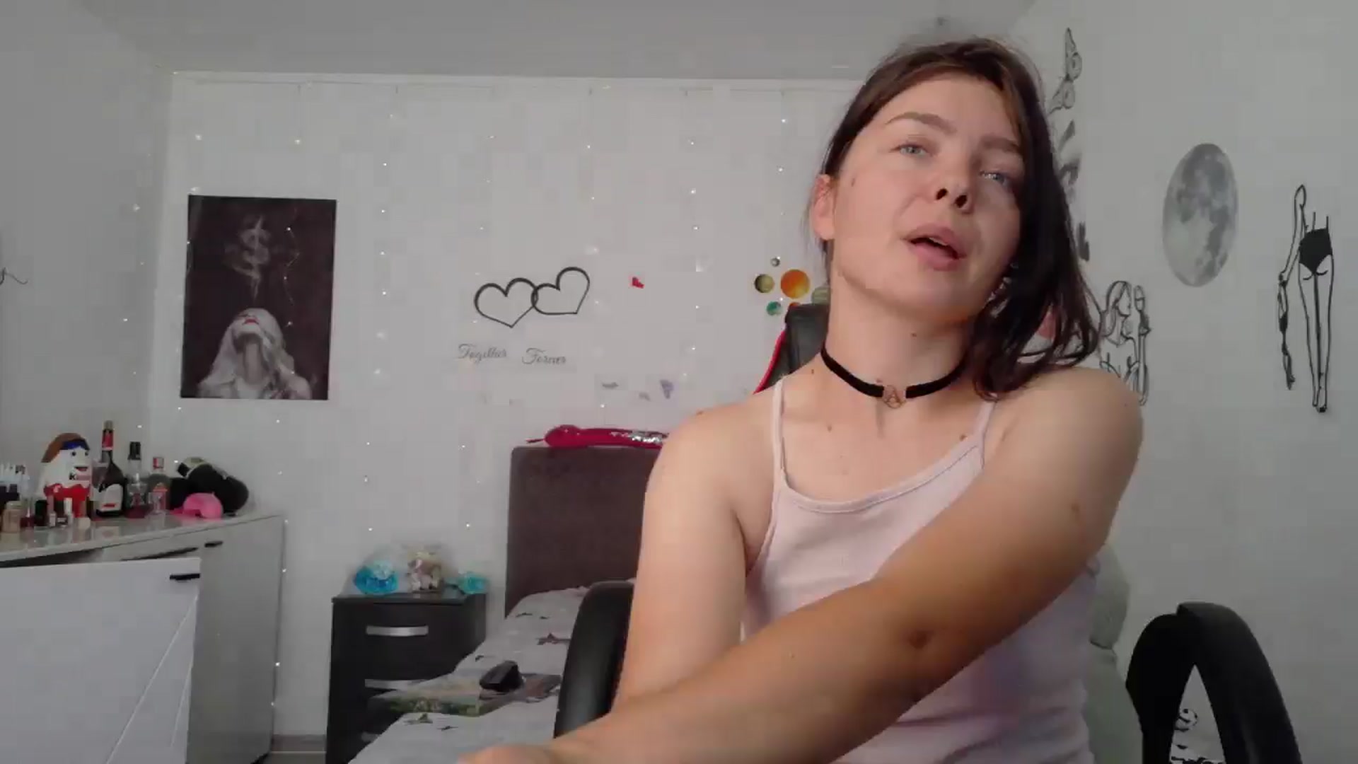 Gallery image thumbnail from YreneA's myfreecams stream on, 06/18/2025, 07:25 image 5 of 20