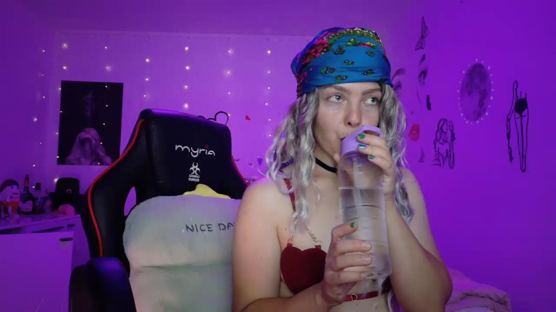 Gallery image thumbnail from YreneA's myfreecams stream on, 06/18/2025, 18:59 image 11 of 20