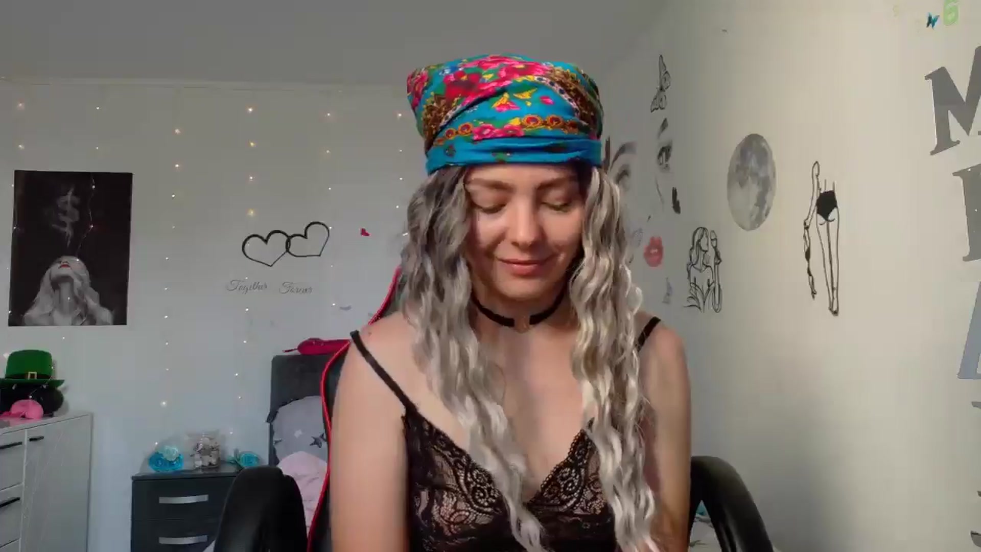Gallery image thumbnail from YreneA's myfreecams stream on, 06/20/2025, 04:41 image 11 of 20