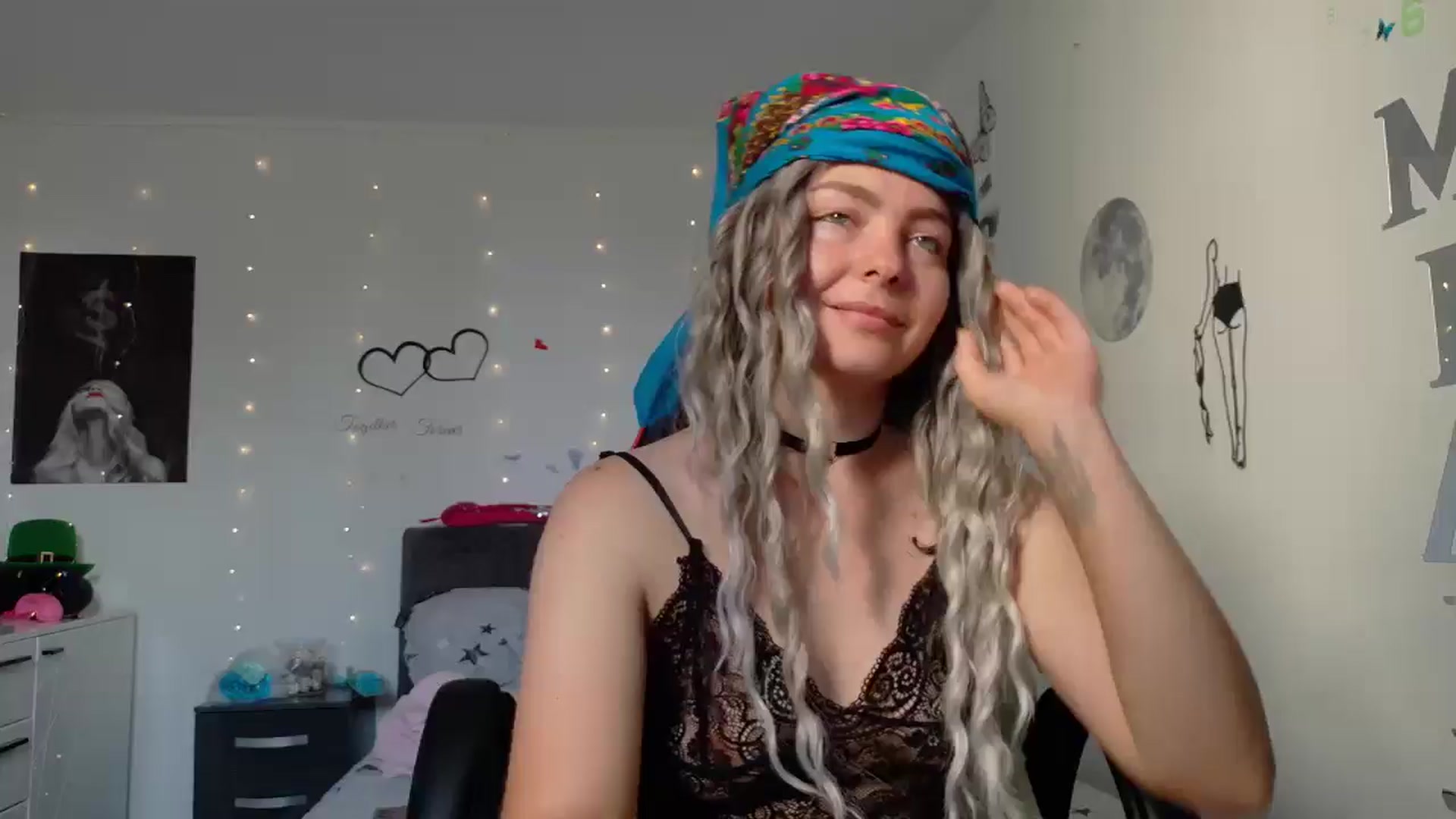 Gallery image thumbnail from YreneA's myfreecams stream on, 06/20/2025, 04:41 image 10 of 20