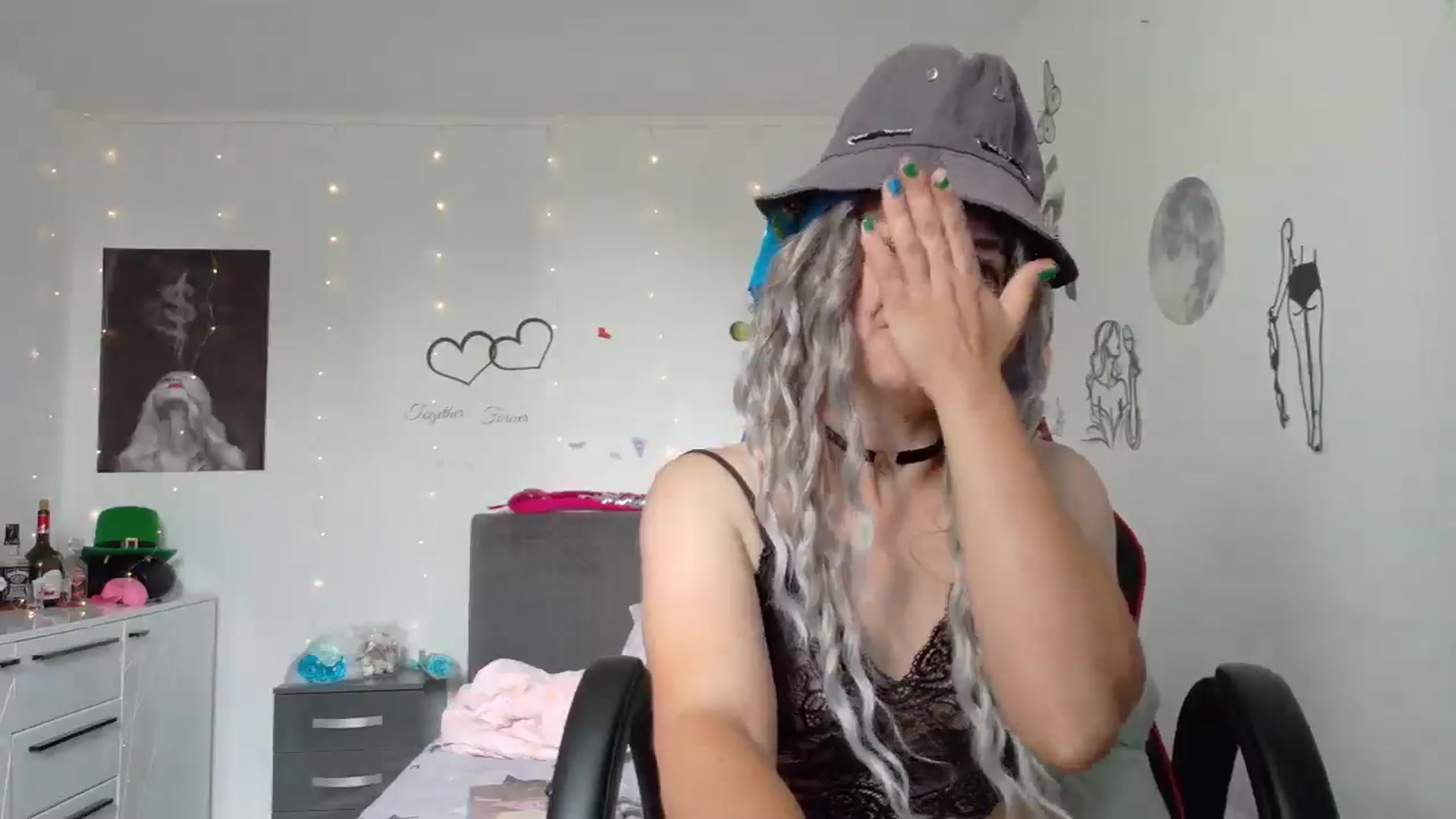 Gallery image thumbnail from YreneA's myfreecams stream on, 06/20/2025, 07:29 image 17 of 20