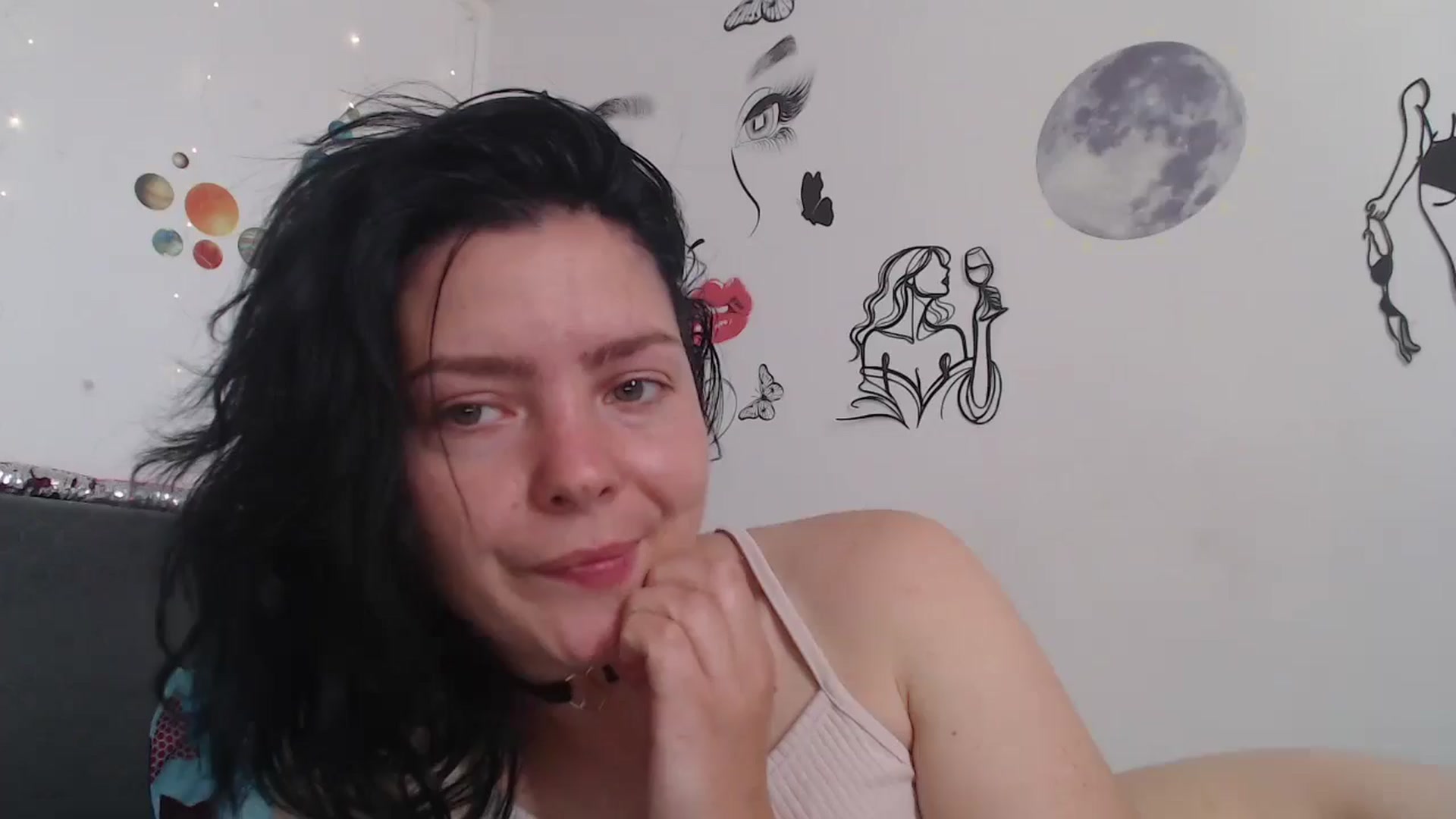 Gallery image thumbnail from YreneA's myfreecams stream on, 06/25/2025, 05:26 image 2 of 20