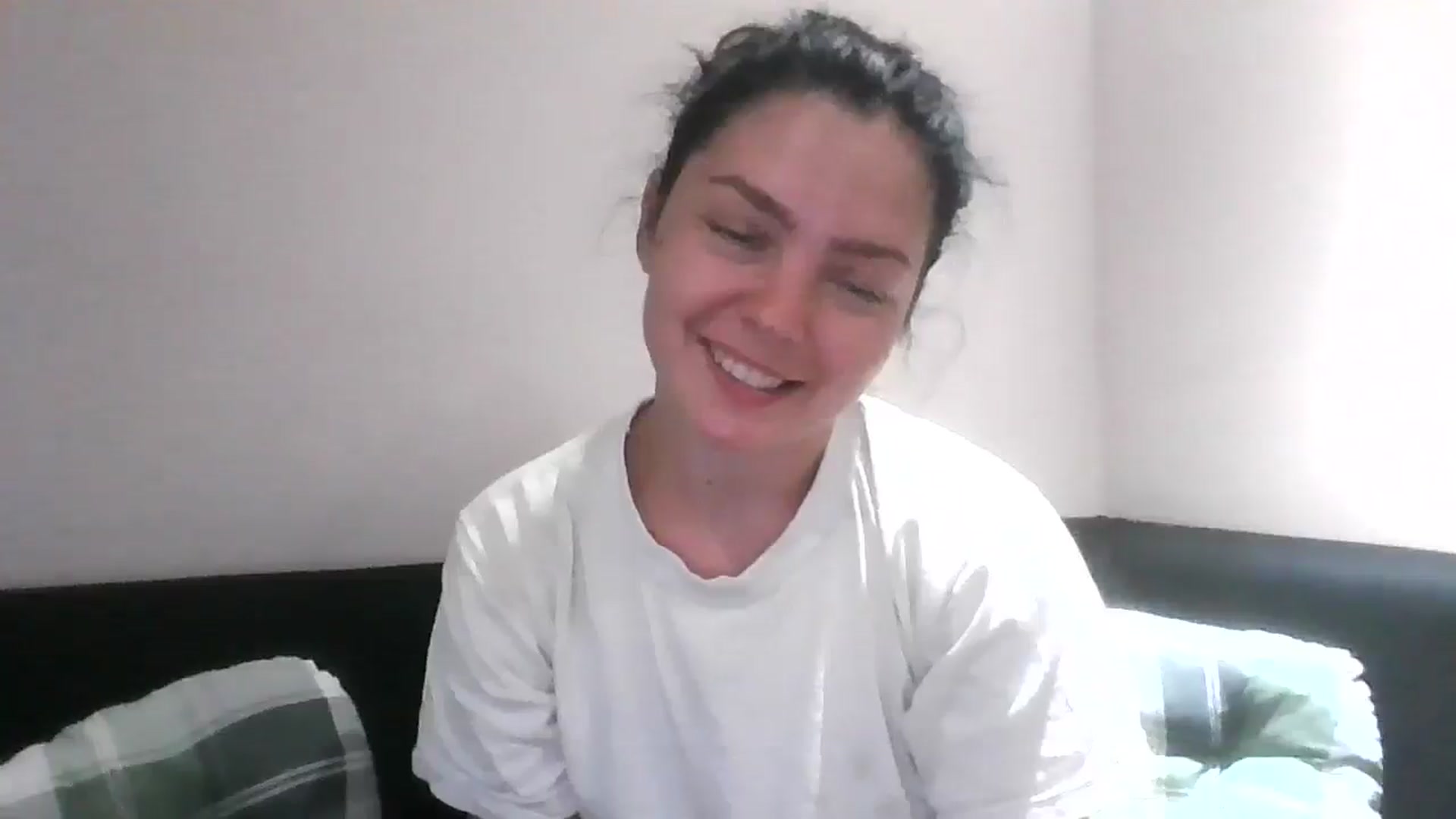 Gallery image thumbnail from YreneA's myfreecams stream on, 06/28/2025, 08:50 image 16 of 20