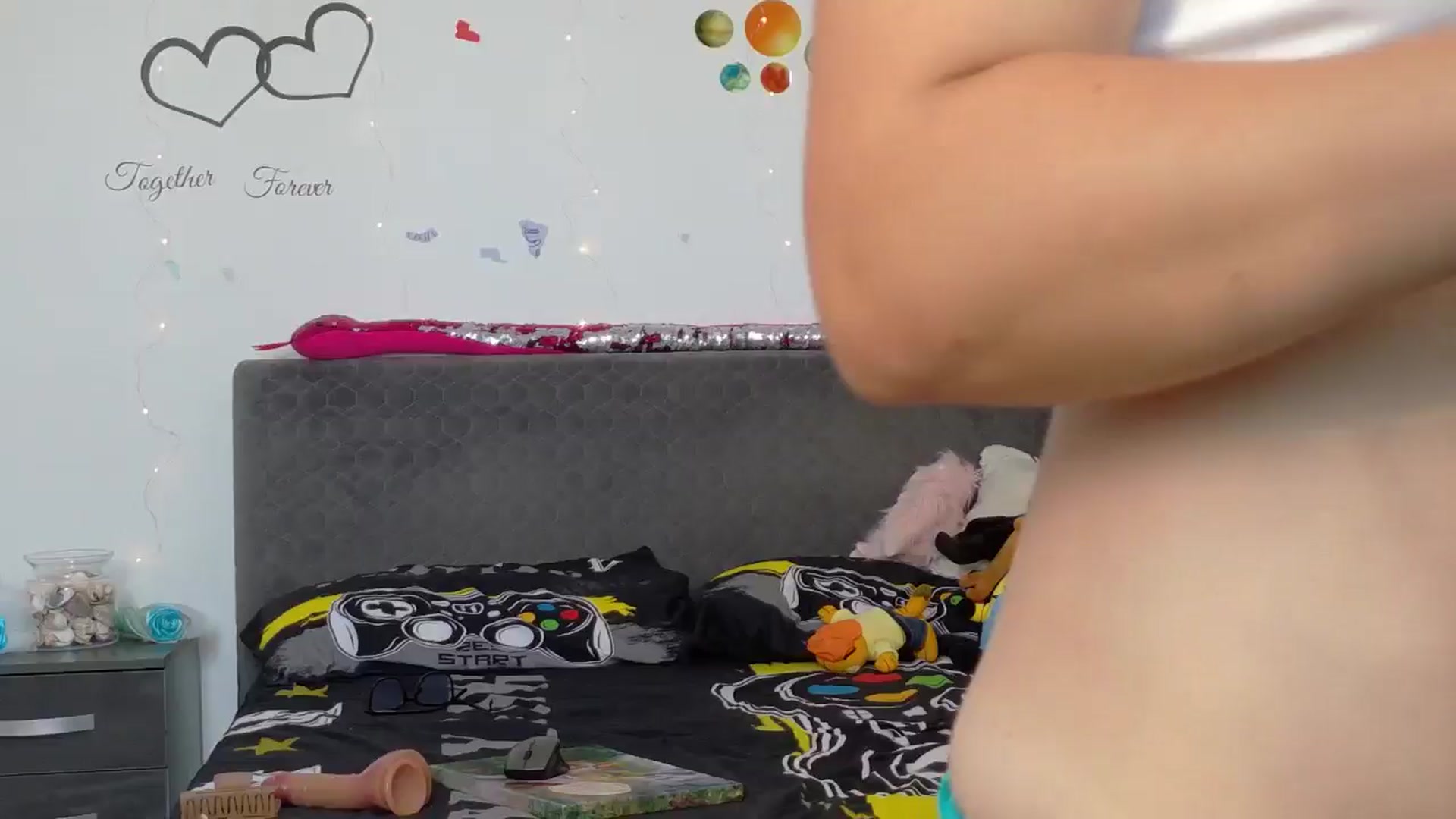 Gallery image thumbnail from YreneA's myfreecams stream on, 06/30/2025, 04:54 image 17 of 20