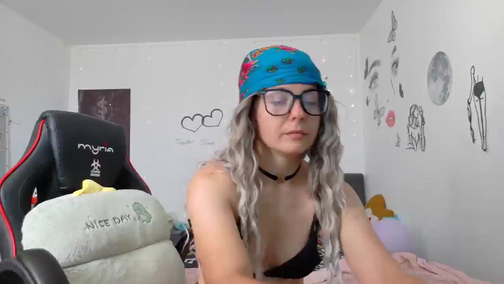 Gallery image thumbnail from YreneA's myfreecams stream on, 07/01/2025, 06:16 image 12 of 20