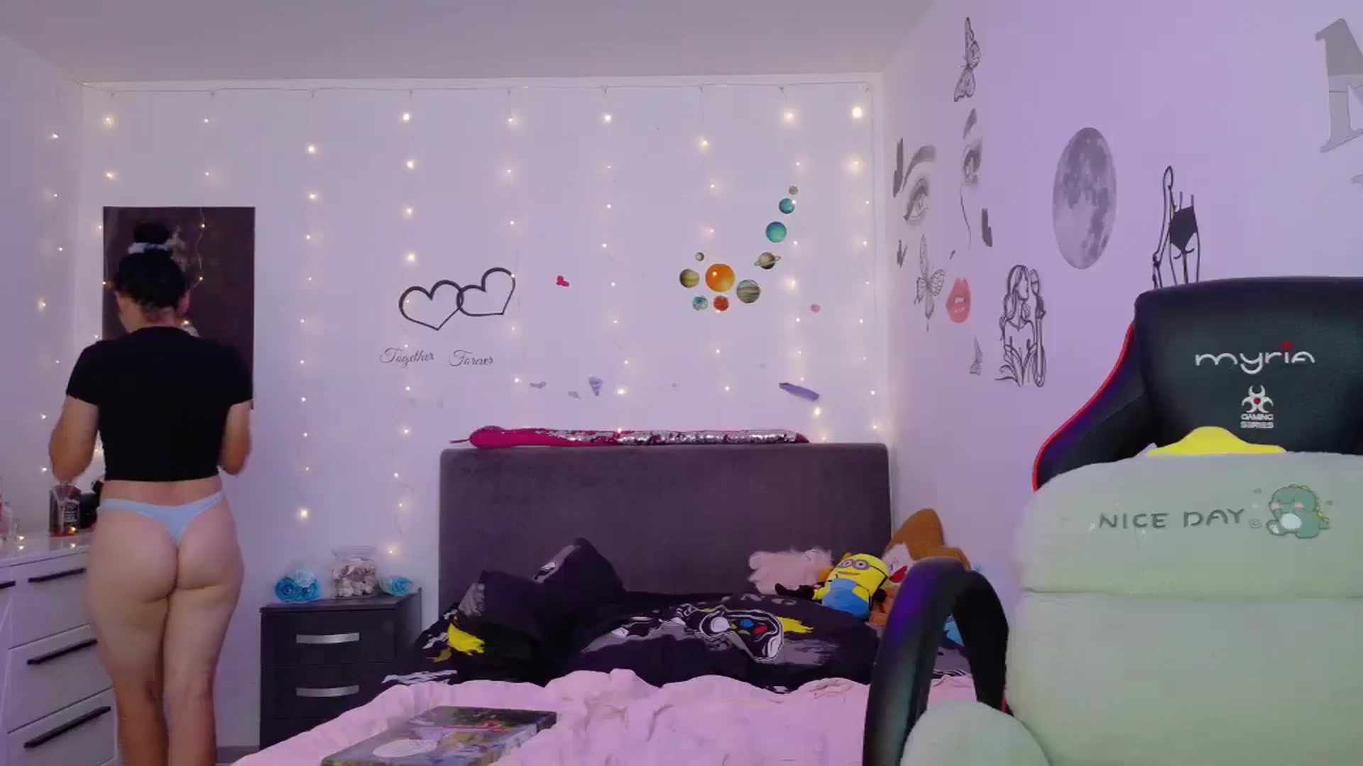 Gallery image thumbnail from YreneA's myfreecams stream on, 07/02/2025, 07:03 image 17 of 20