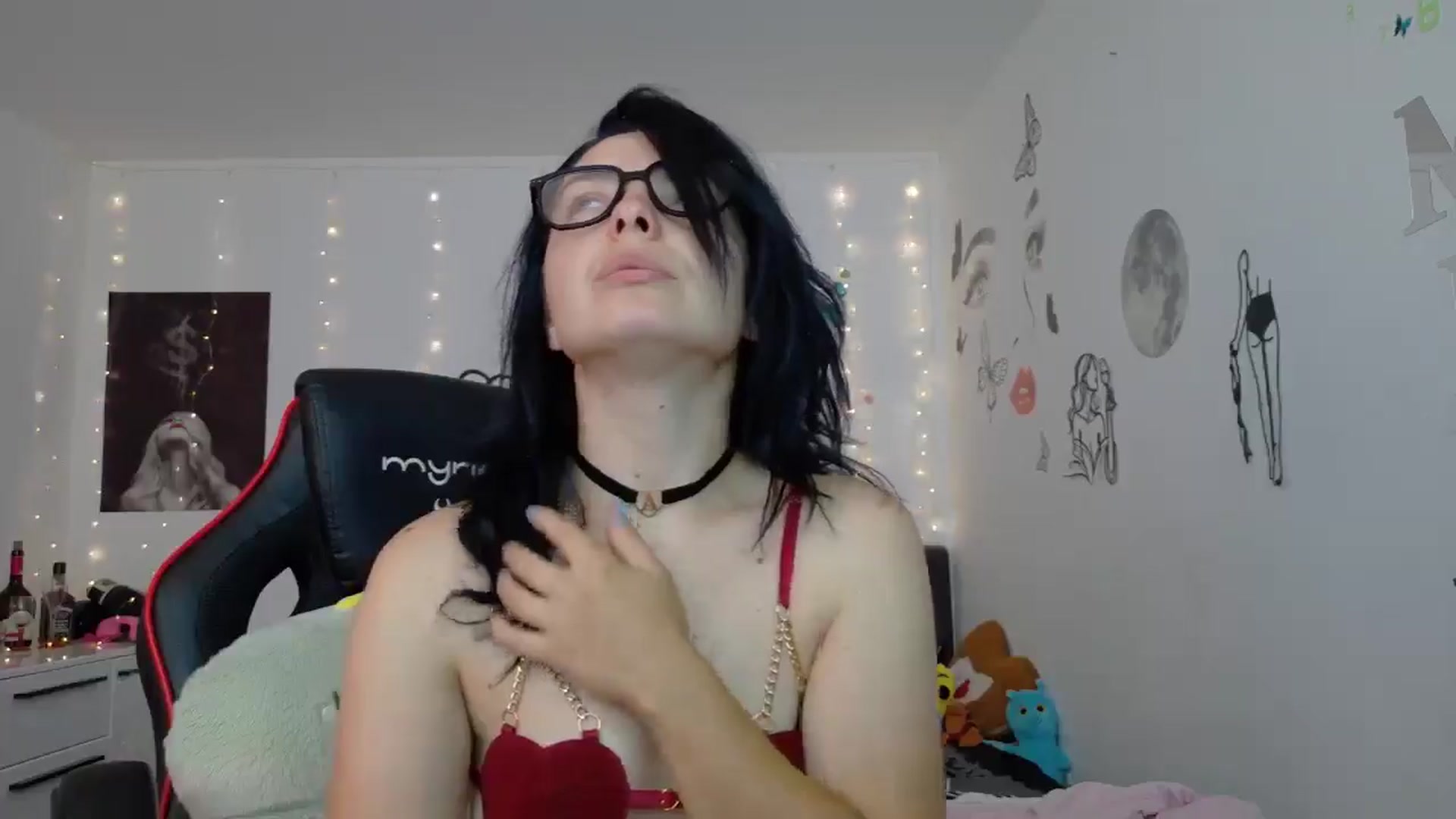 Gallery image thumbnail from YreneA's myfreecams stream on, 07/03/2025, 06:37 image 10 of 20