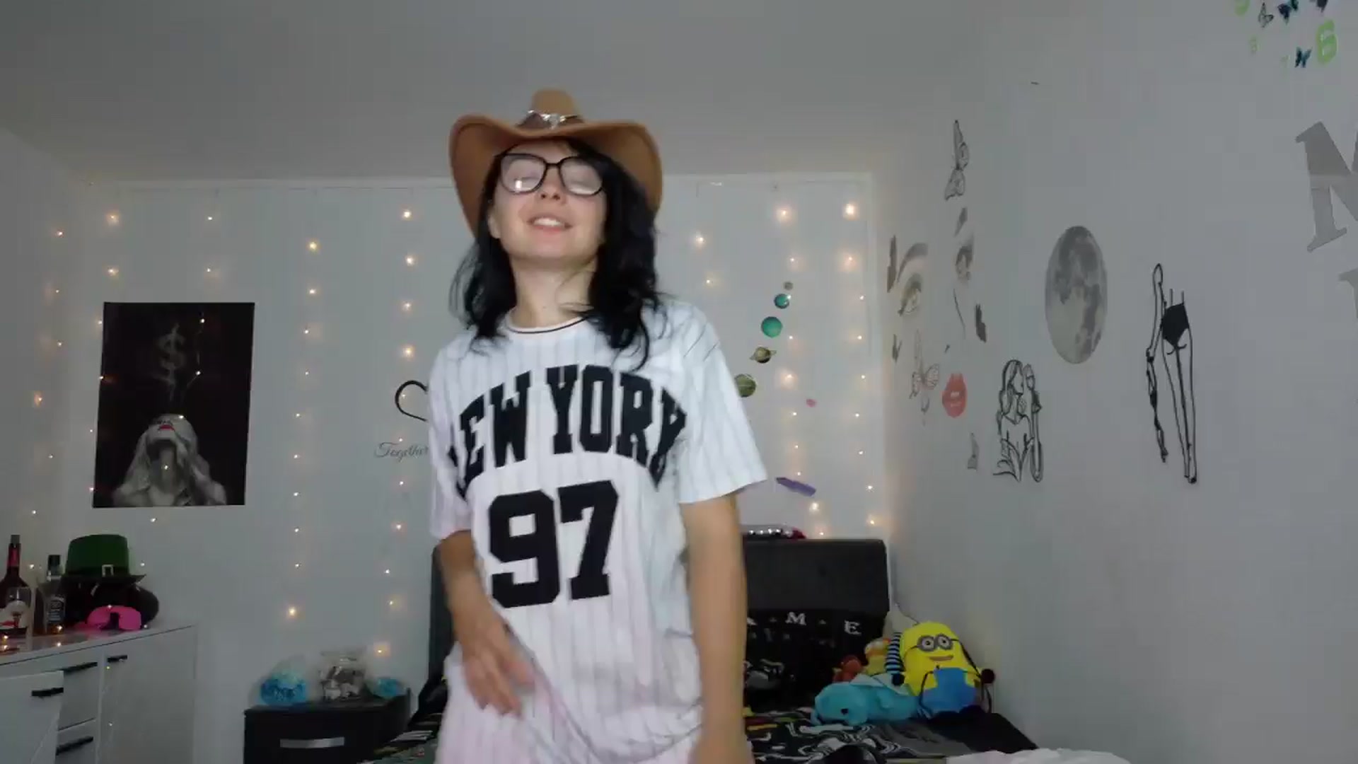 Gallery image thumbnail from YreneA's myfreecams stream on, 07/03/2025, 17:19 image 7 of 20