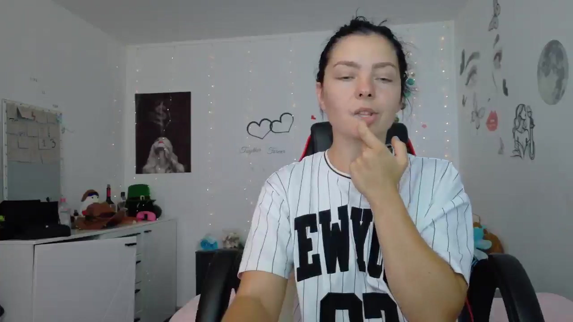 Gallery image thumbnail from YreneA's myfreecams stream on, 07/04/2025, 08:34 image 2 of 20