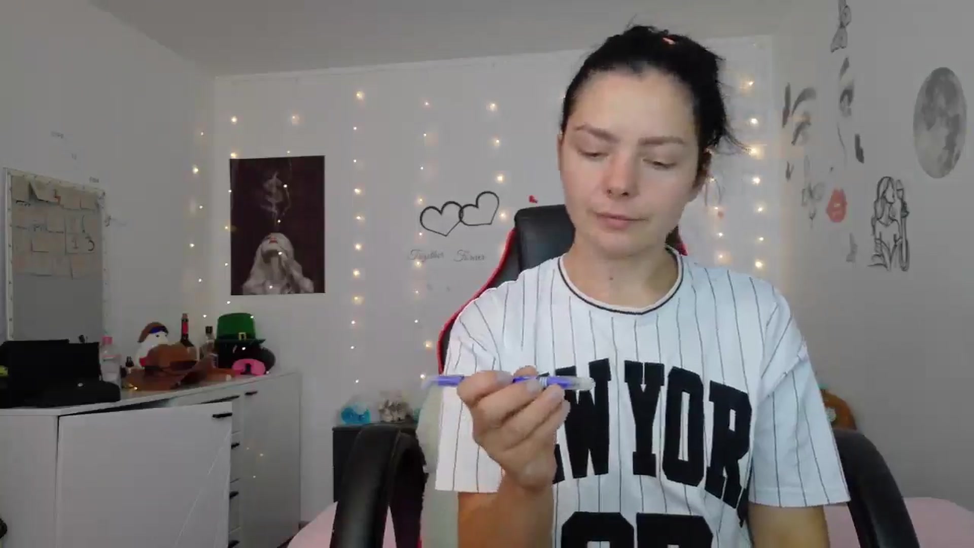 Gallery image thumbnail from YreneA's myfreecams stream on, 07/04/2025, 08:34 image 3 of 20