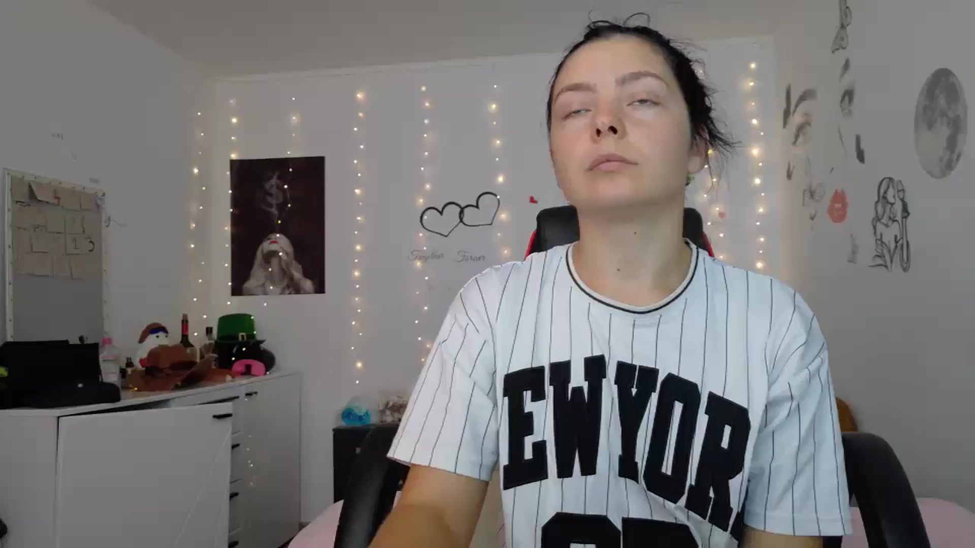 Gallery image thumbnail from YreneA's myfreecams stream on, 07/04/2025, 08:34 image 1 of 20