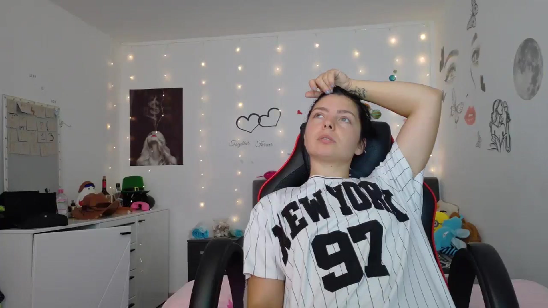 Gallery image thumbnail from YreneA's myfreecams stream on, 07/04/2025, 08:34 image 7 of 20