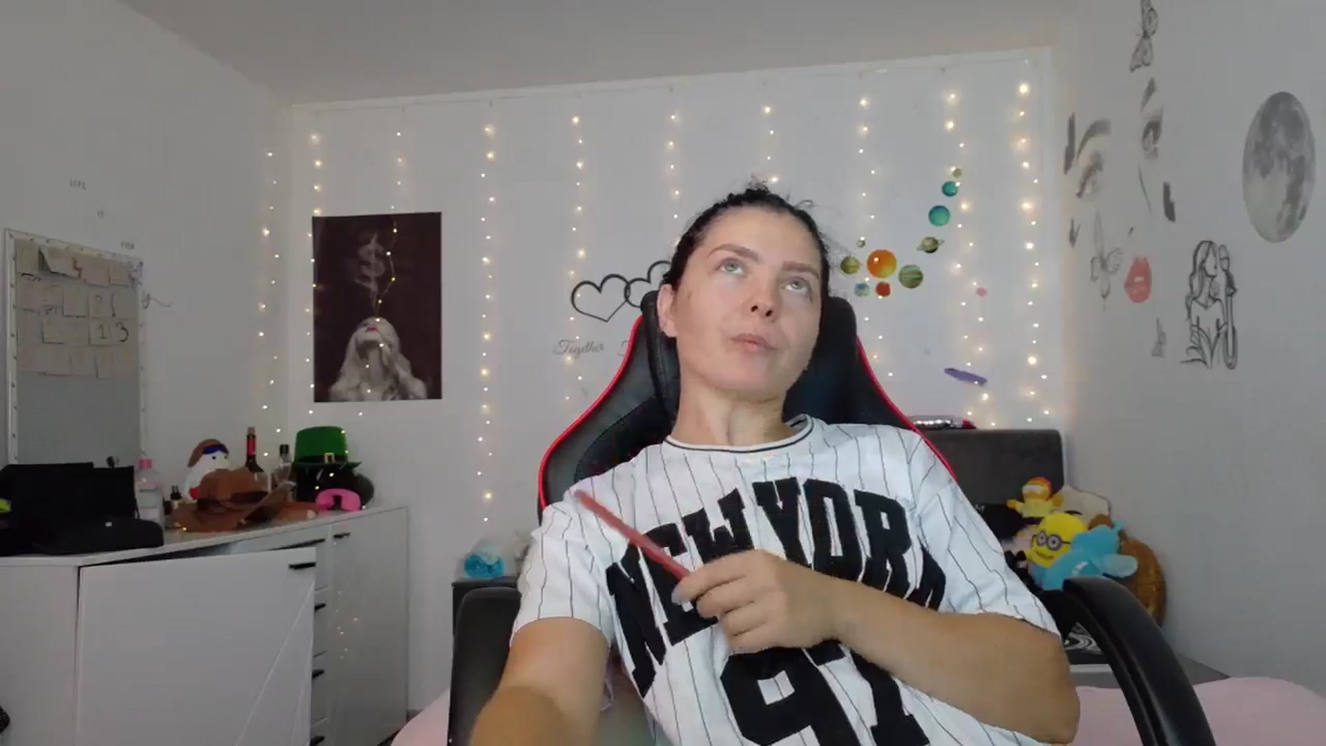 Gallery image thumbnail from YreneA's myfreecams stream on, 07/04/2025, 08:34 image 11 of 20