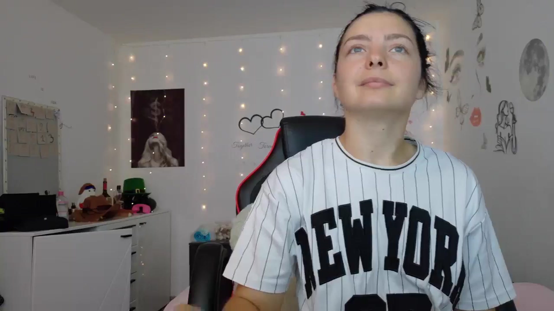 Gallery image thumbnail from YreneA's myfreecams stream on, 07/04/2025, 08:34 image 13 of 20