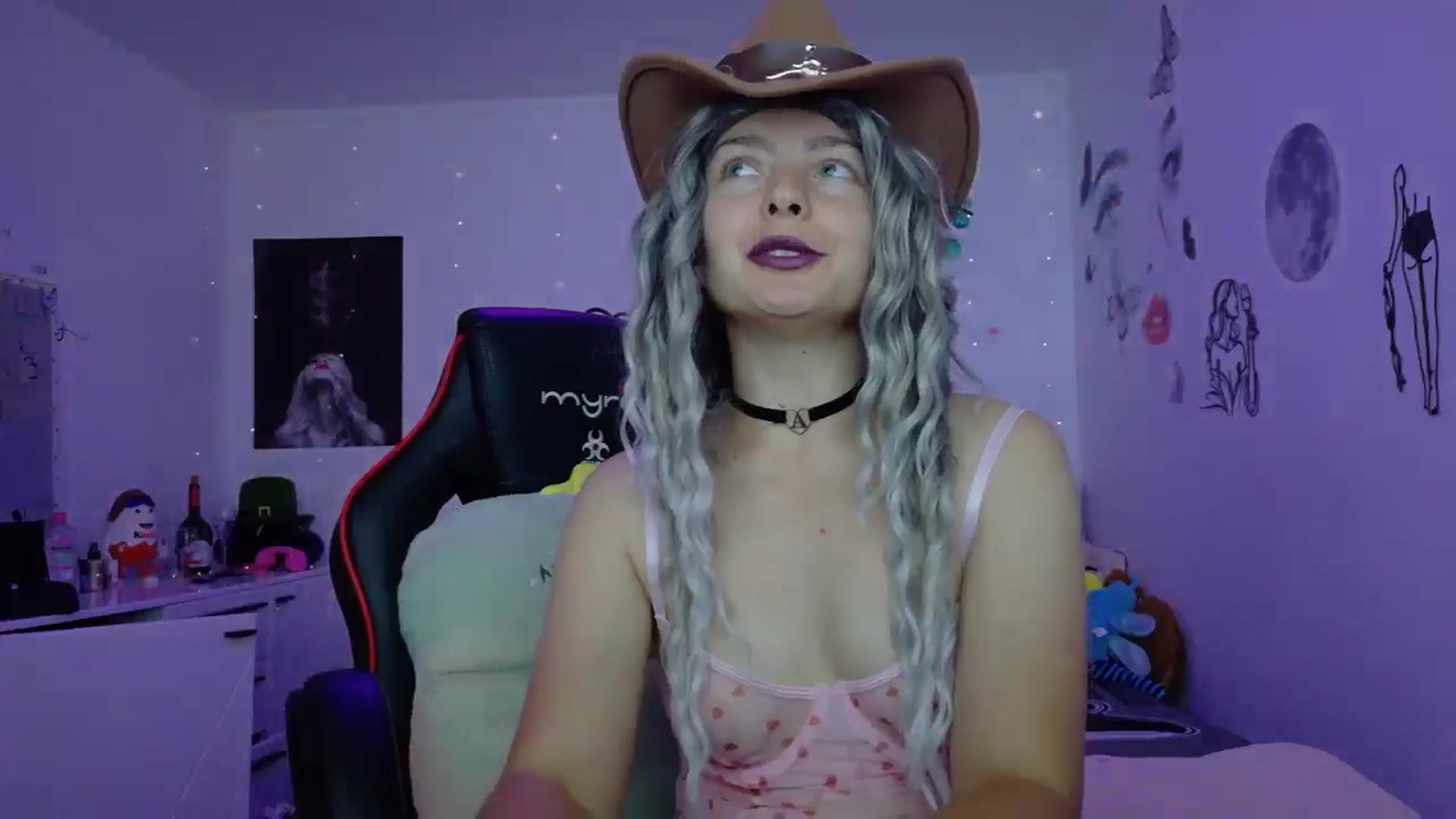 Gallery image thumbnail from YreneA's myfreecams stream on, 07/04/2025, 12:11 image 4 of 20