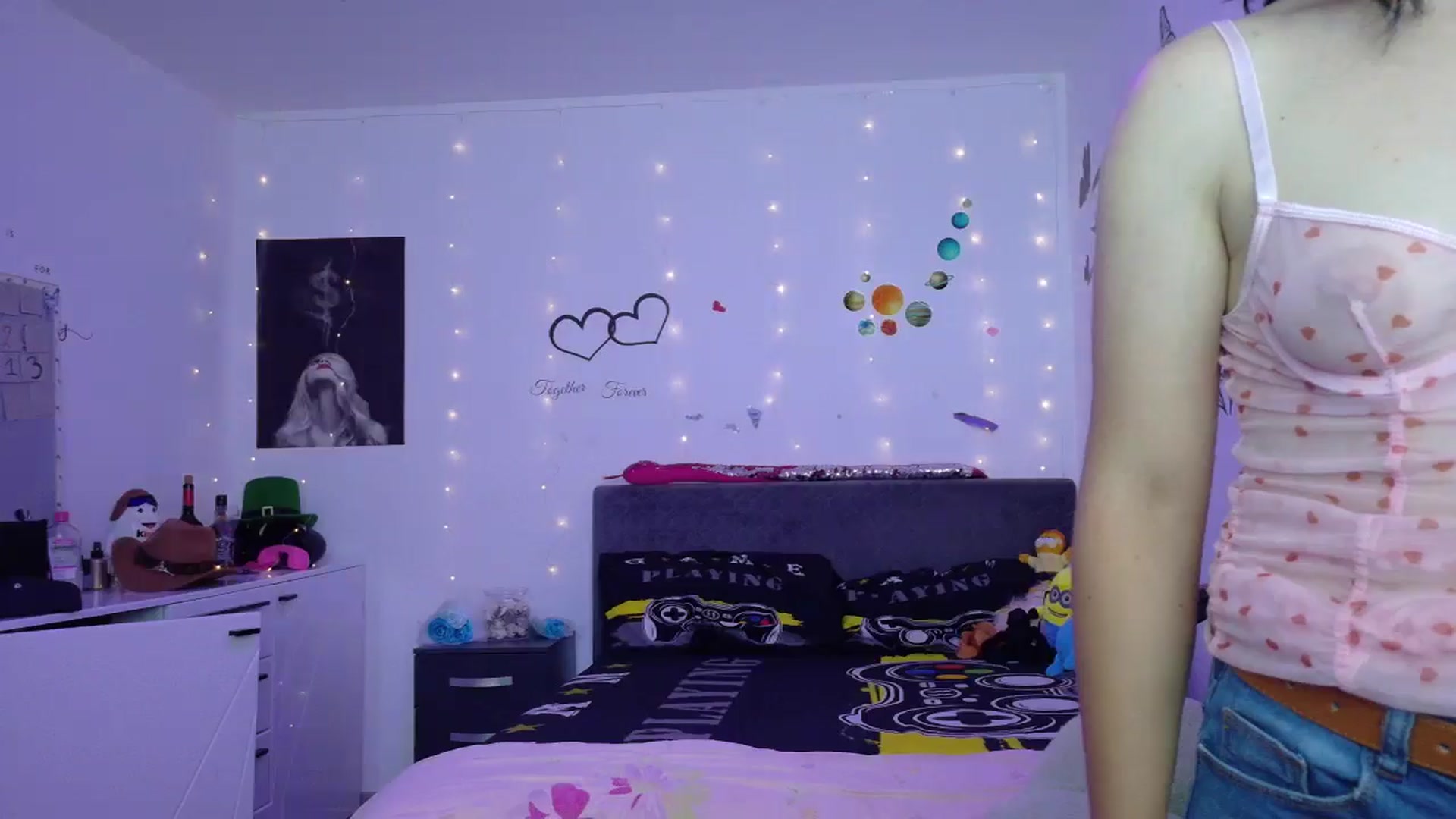 Gallery image thumbnail from YreneA's myfreecams stream on, 07/04/2025, 12:11 image 9 of 20