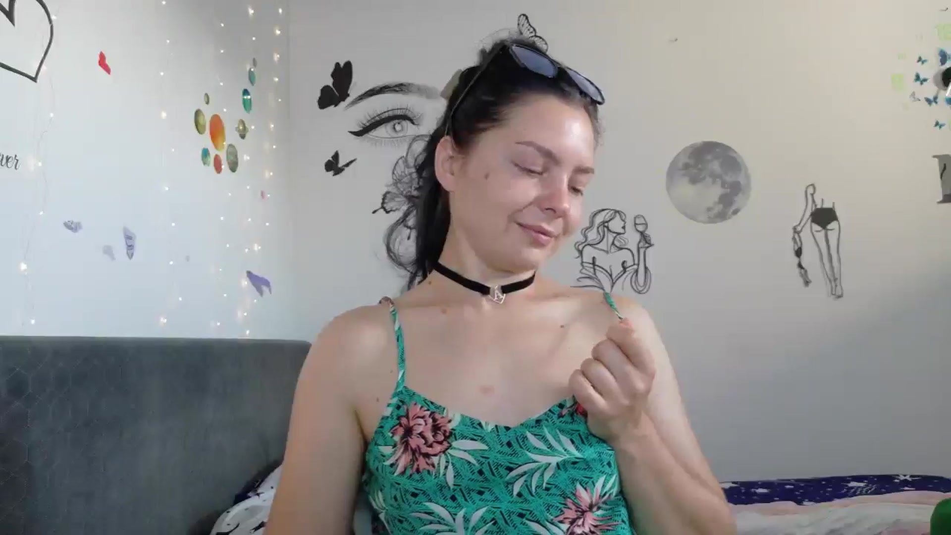 Gallery image thumbnail from YreneA's myfreecams stream on, 07/16/2025, 04:18 image 13 of 20