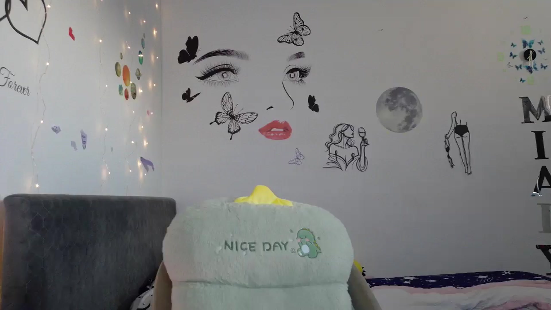 Gallery image thumbnail from YreneA's myfreecams stream on, 07/16/2025, 04:18 image 2 of 20