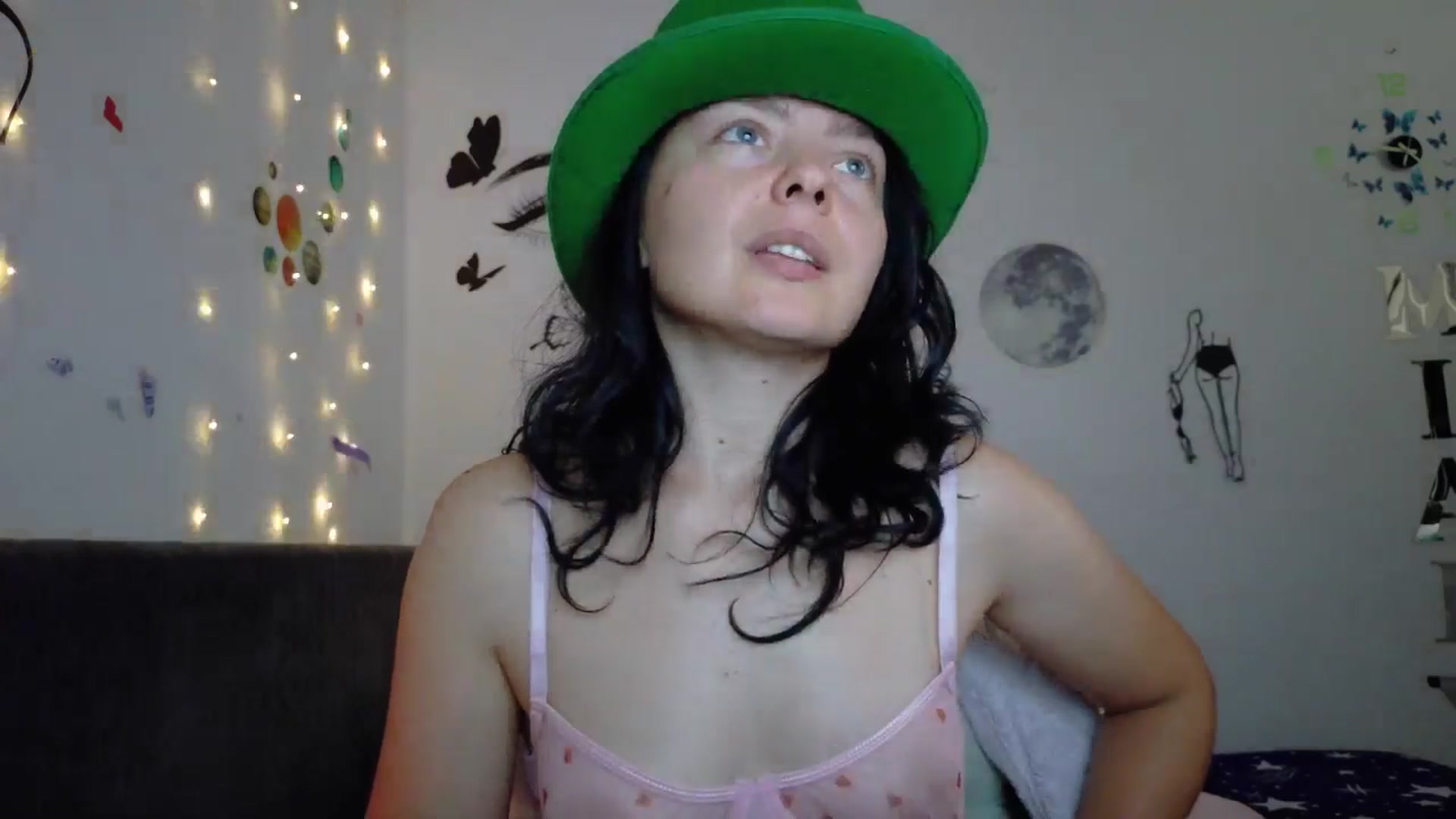 Gallery image thumbnail from YreneA's myfreecams stream on, 07/17/2025, 06:39 image 15 of 20