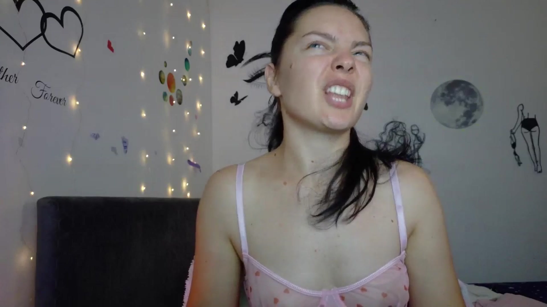 Gallery image thumbnail from YreneA's myfreecams stream on, 07/17/2025, 07:06 image 2 of 20