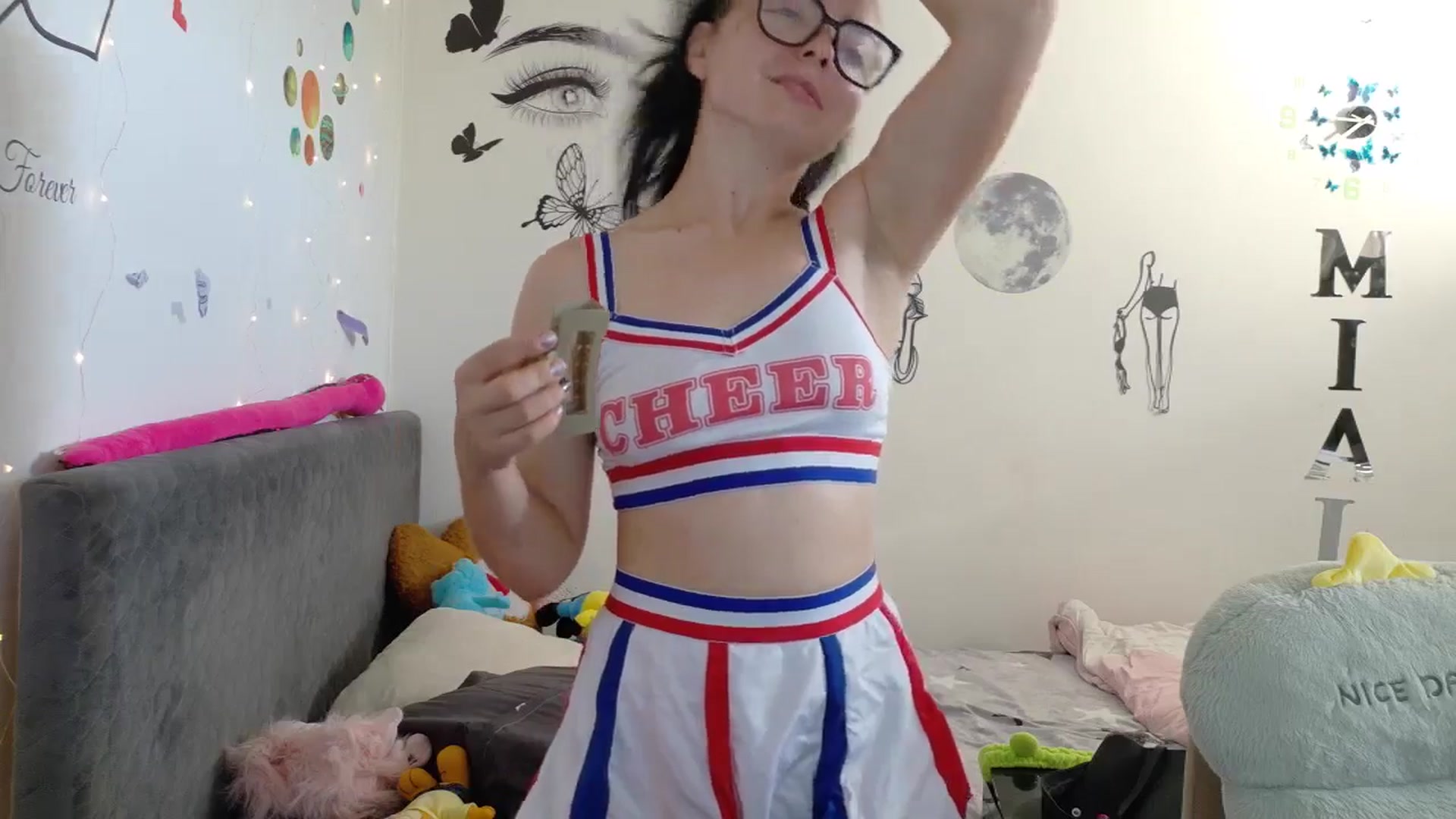 Gallery image thumbnail from YreneA's myfreecams stream on, 07/19/2025, 05:10 image 16 of 20