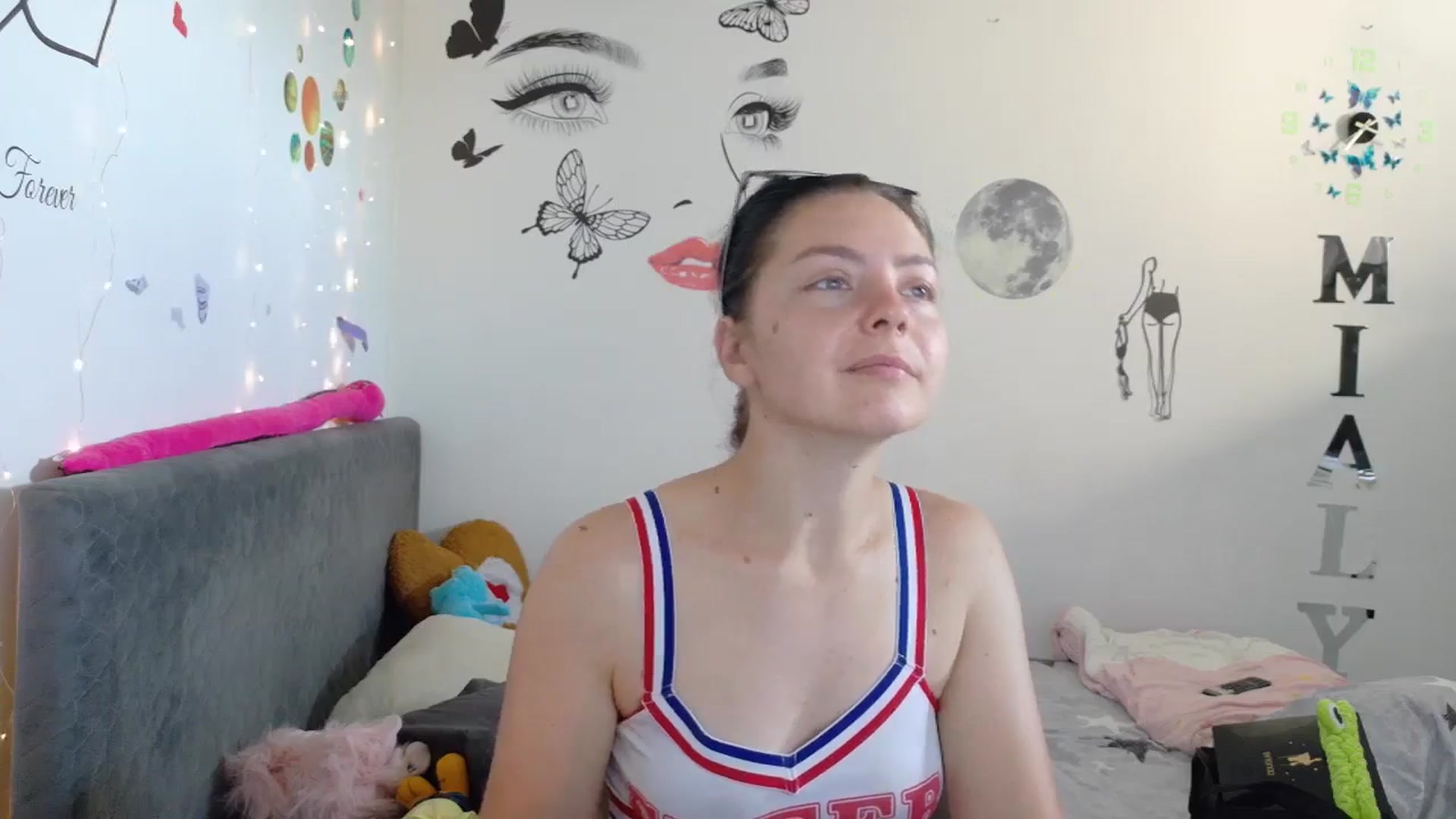 Gallery image thumbnail from YreneA's myfreecams stream on, 07/19/2025, 05:10 image 10 of 20