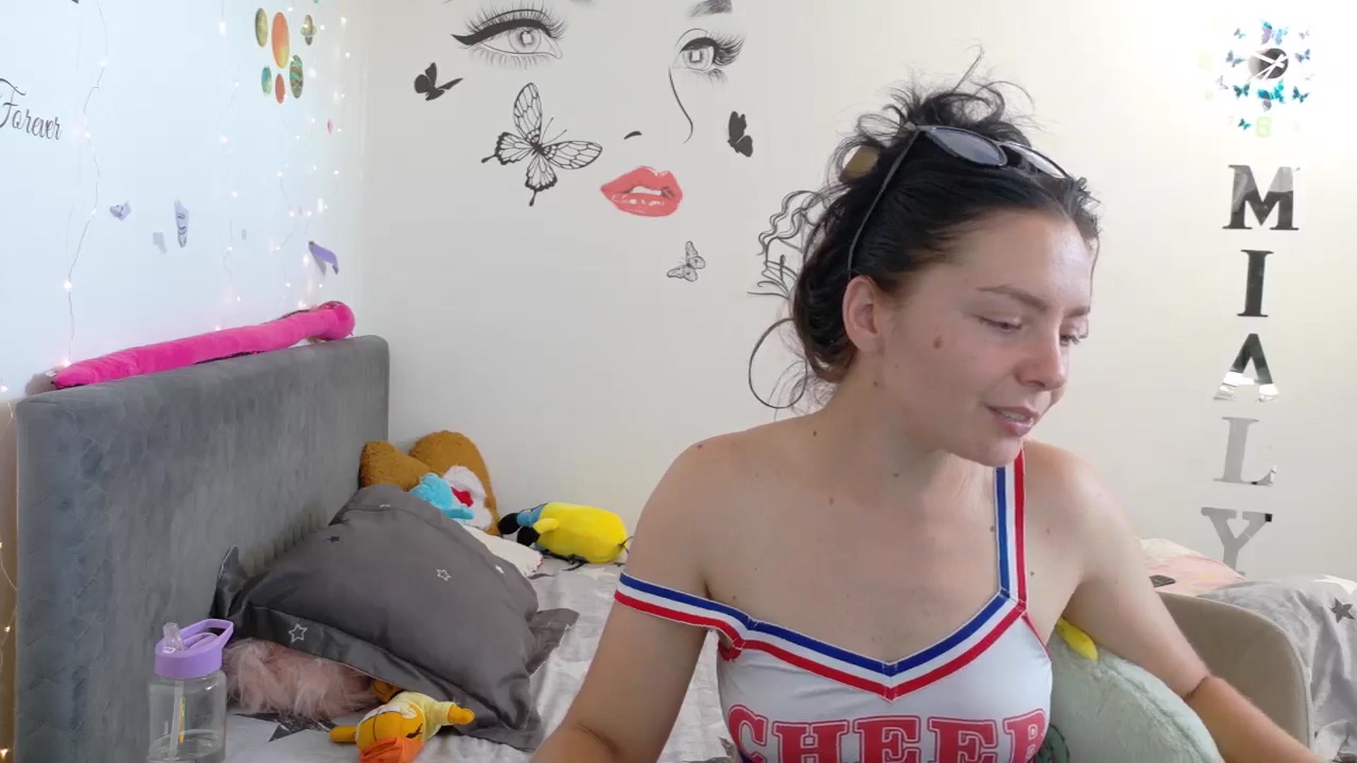 Gallery image thumbnail from YreneA's myfreecams stream on, 07/19/2025, 06:41 image 20 of 20