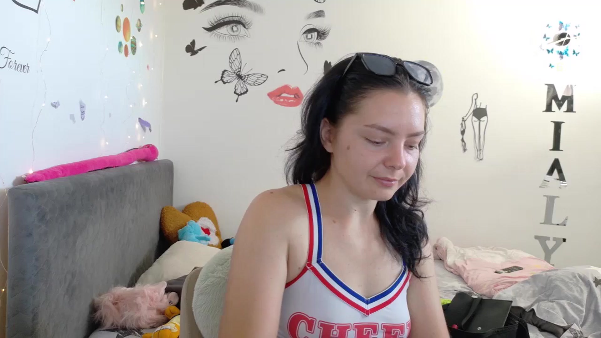 Gallery image thumbnail from YreneA's myfreecams stream on, 07/19/2025, 06:41 image 1 of 20