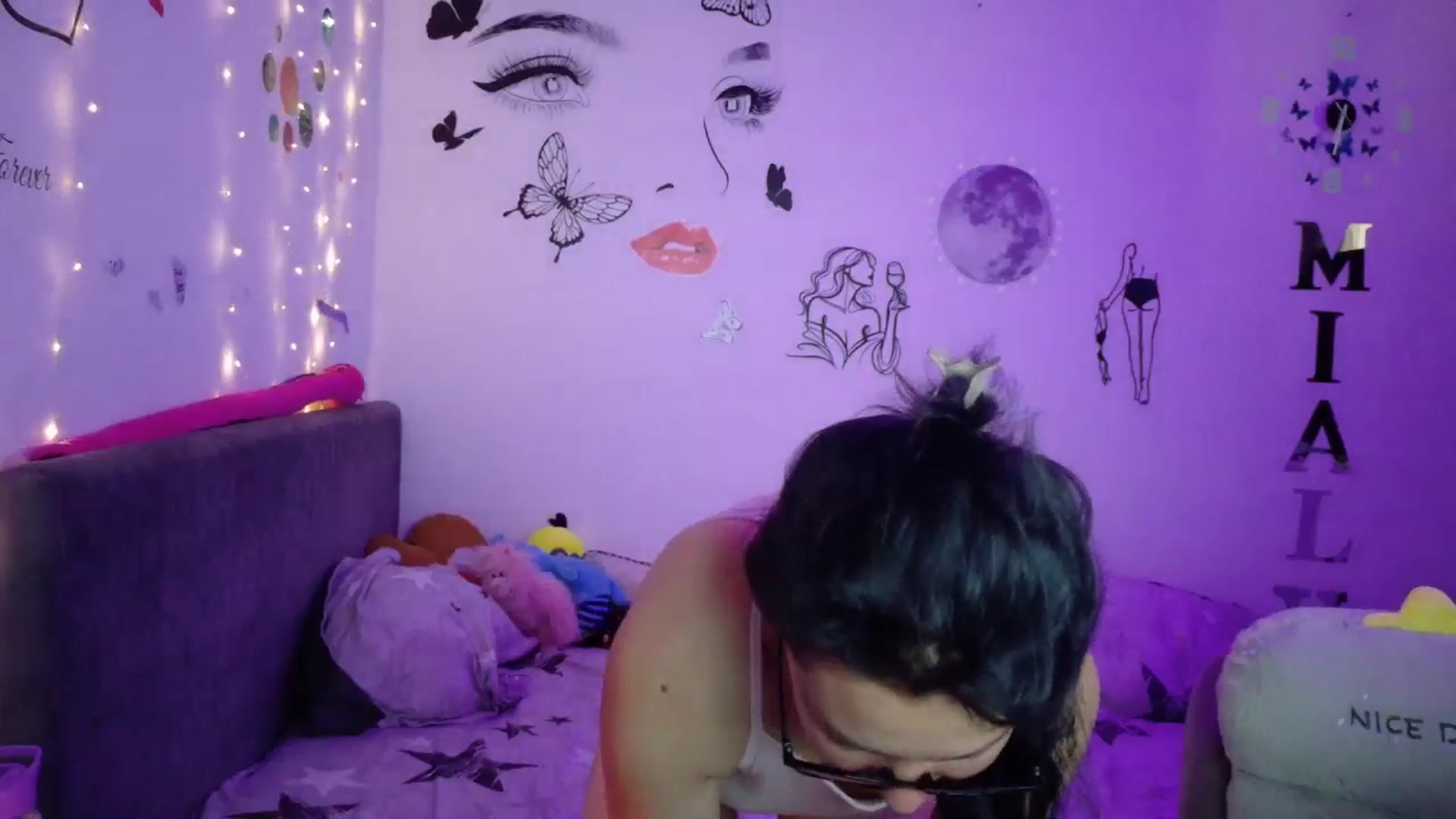 Gallery image thumbnail from YreneA's myfreecams stream on, 07/22/2025, 04:41 image 4 of 20