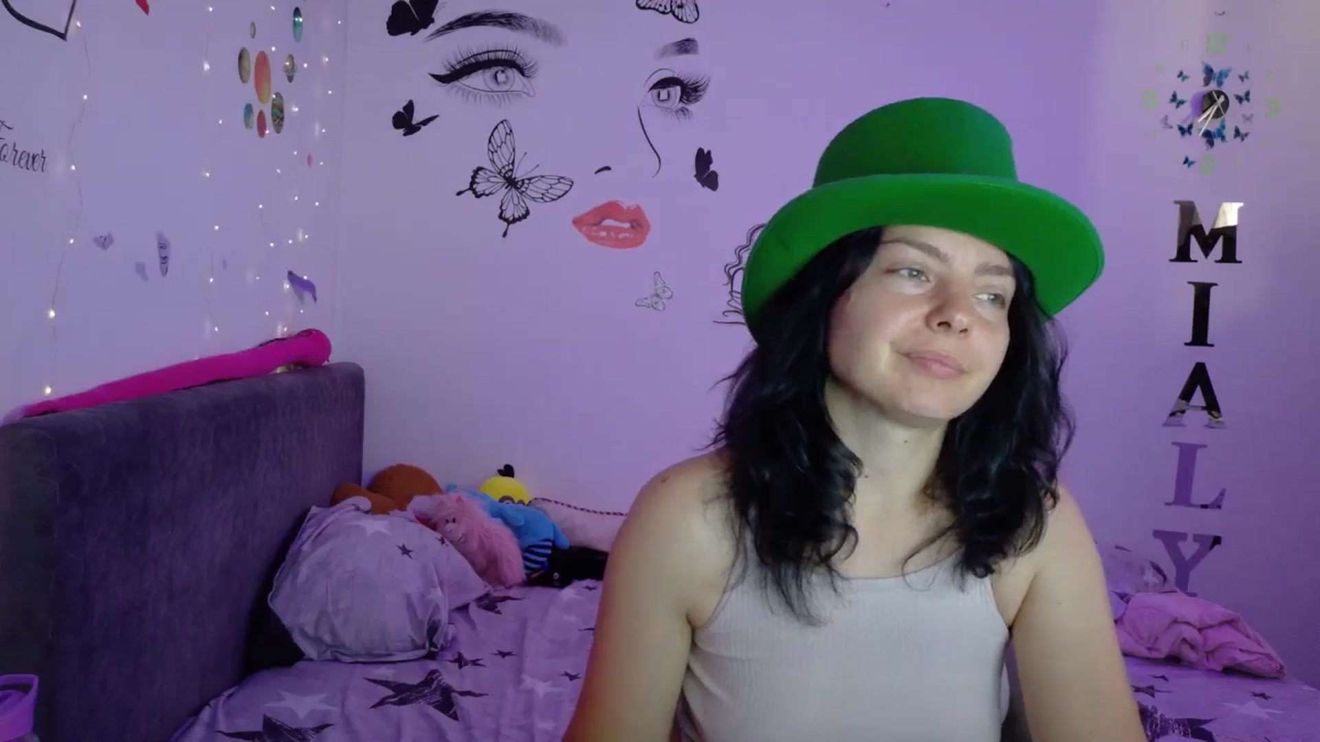 Gallery image thumbnail from YreneA's myfreecams stream on, 07/22/2025, 04:41 image 20 of 20