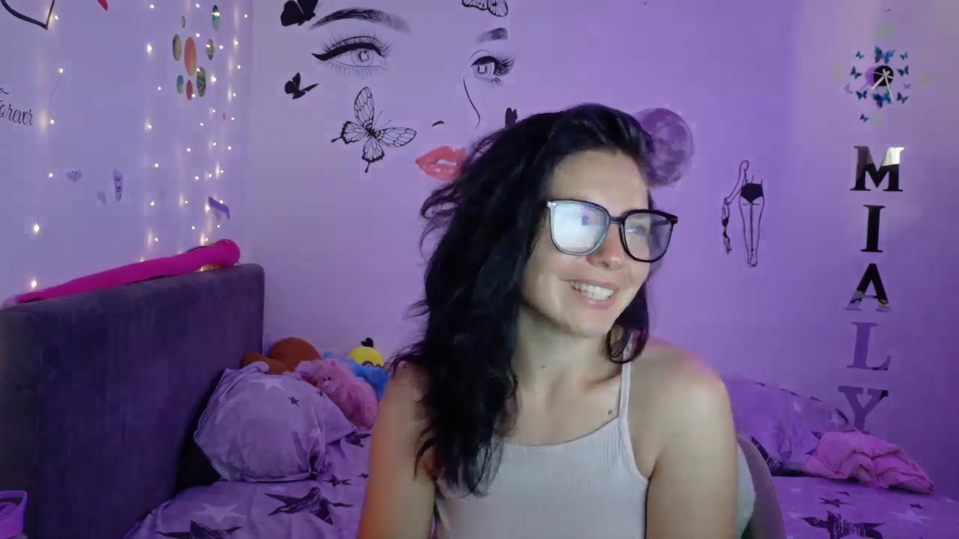 Gallery image thumbnail from YreneA's myfreecams stream on, 07/22/2025, 04:41 image 18 of 20