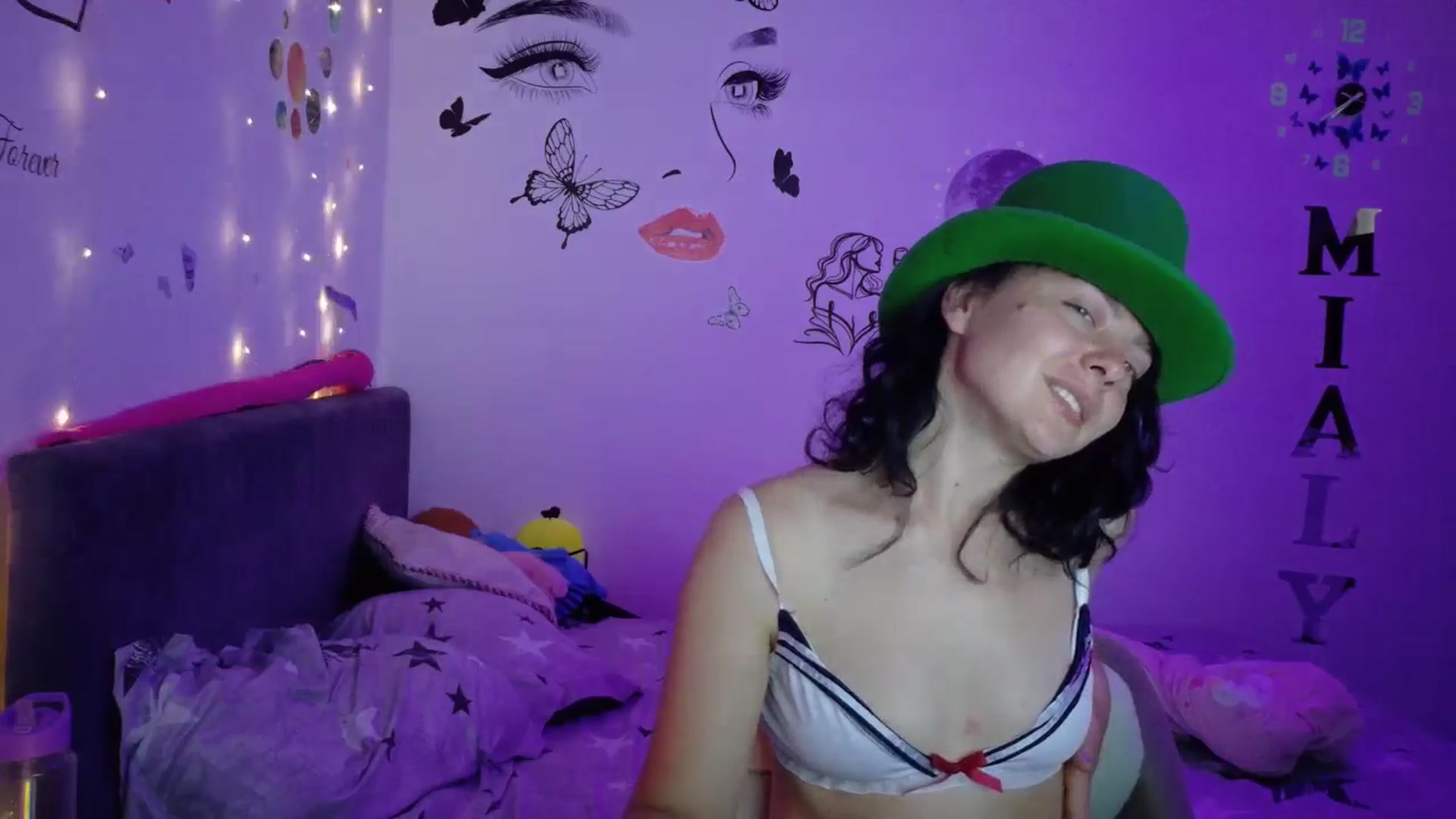 Gallery image thumbnail from YreneA's myfreecams stream on, 07/23/2025, 05:20 image 8 of 20