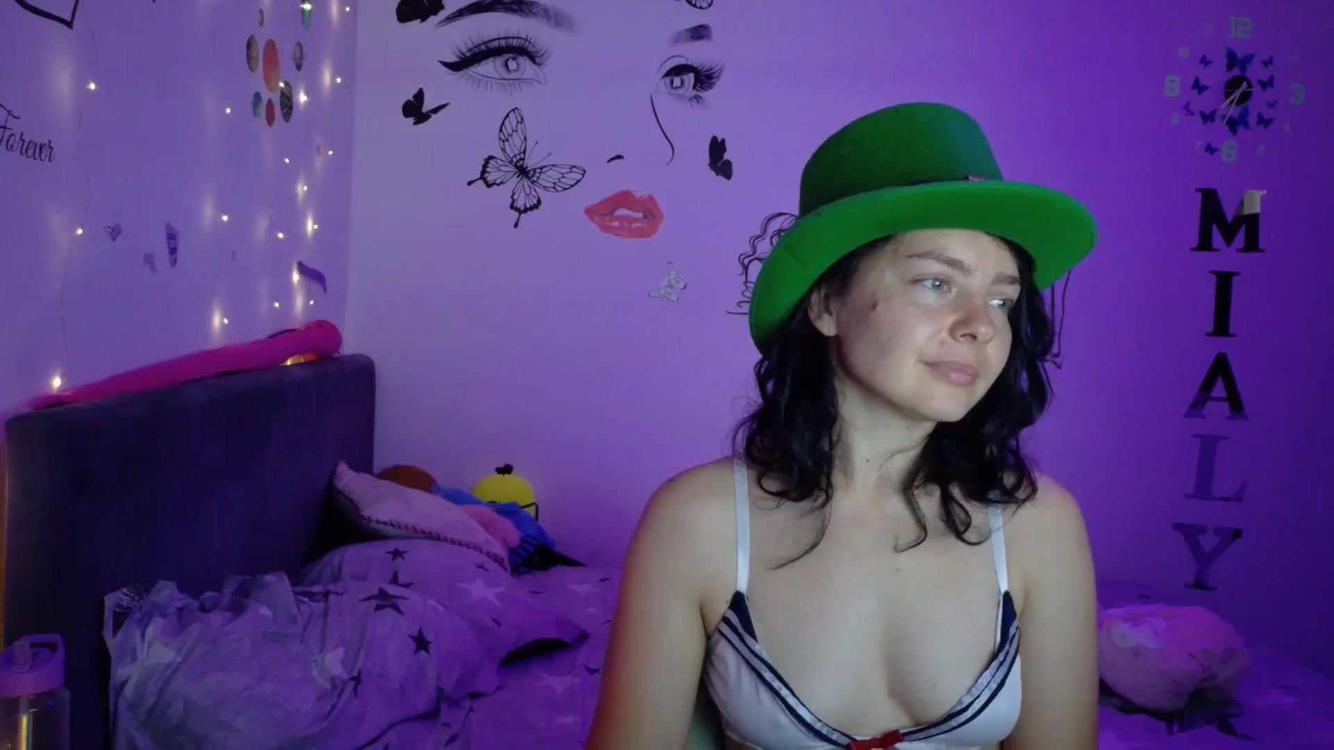 Gallery image thumbnail from YreneA's myfreecams stream on, 07/23/2025, 05:20 image 6 of 20