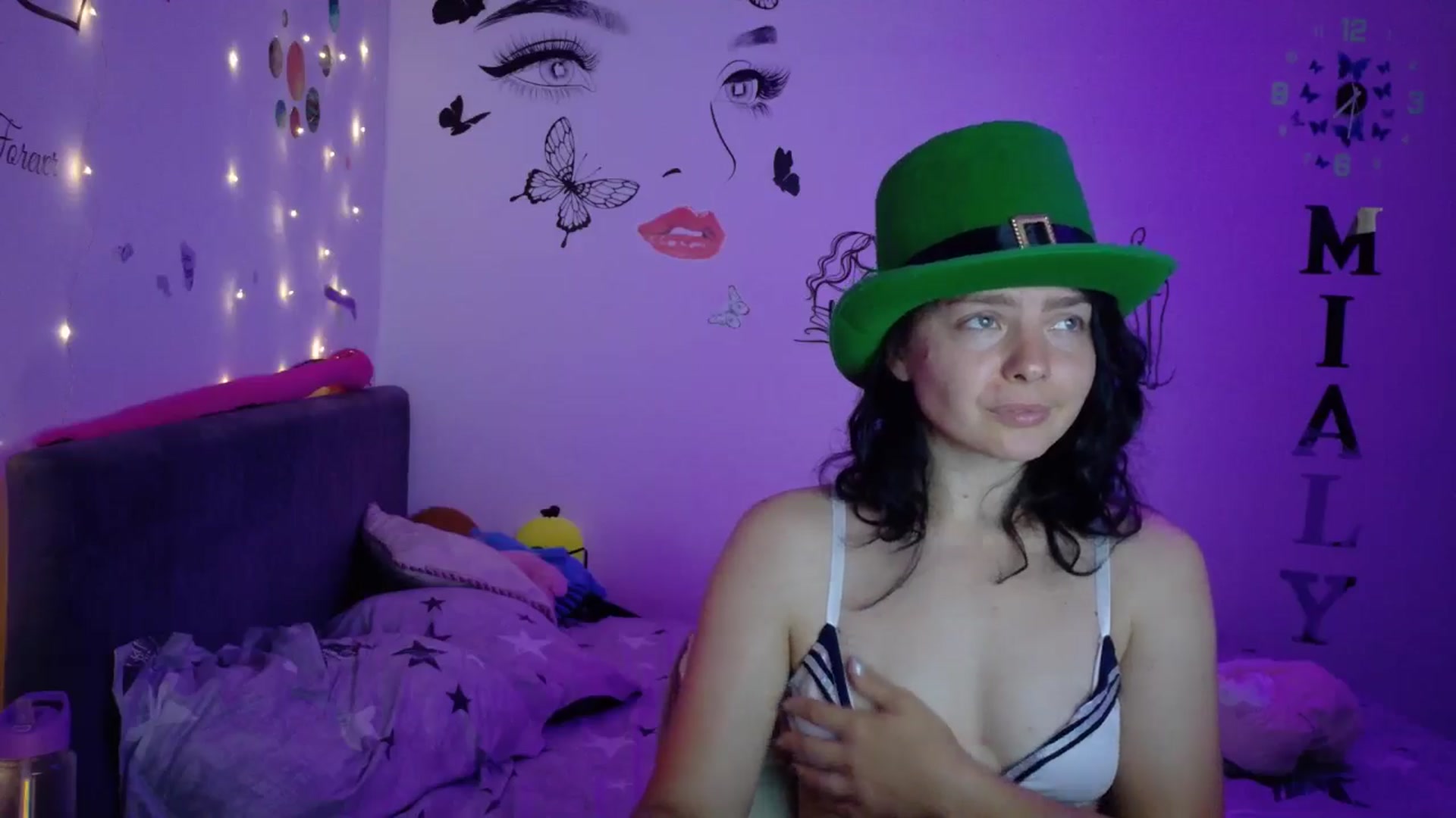 Gallery image thumbnail from YreneA's myfreecams stream on, 07/23/2025, 05:20 image 5 of 20