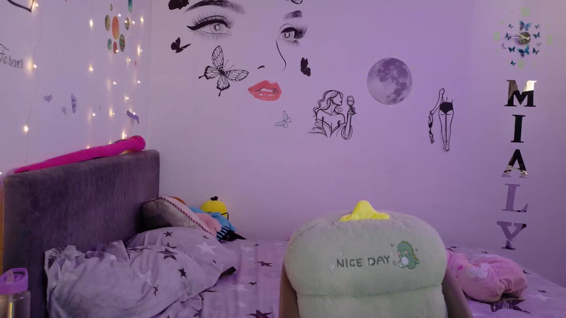 Gallery image thumbnail from YreneA's myfreecams stream on, 07/23/2025, 07:02 image 17 of 20